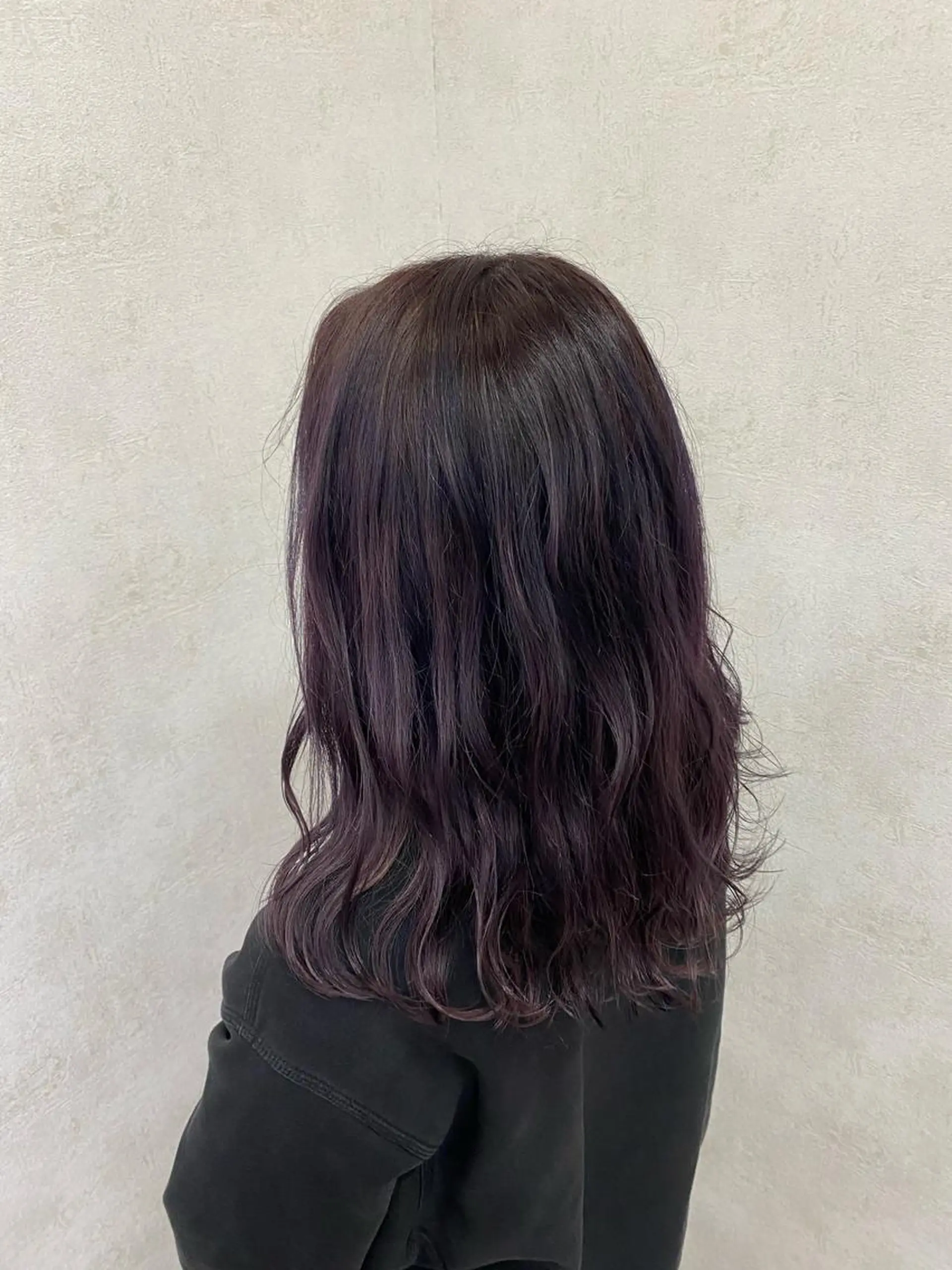 ロング パープルカラー メンズ縮毛矯正 ニュアンスパーマのヘアスタイル