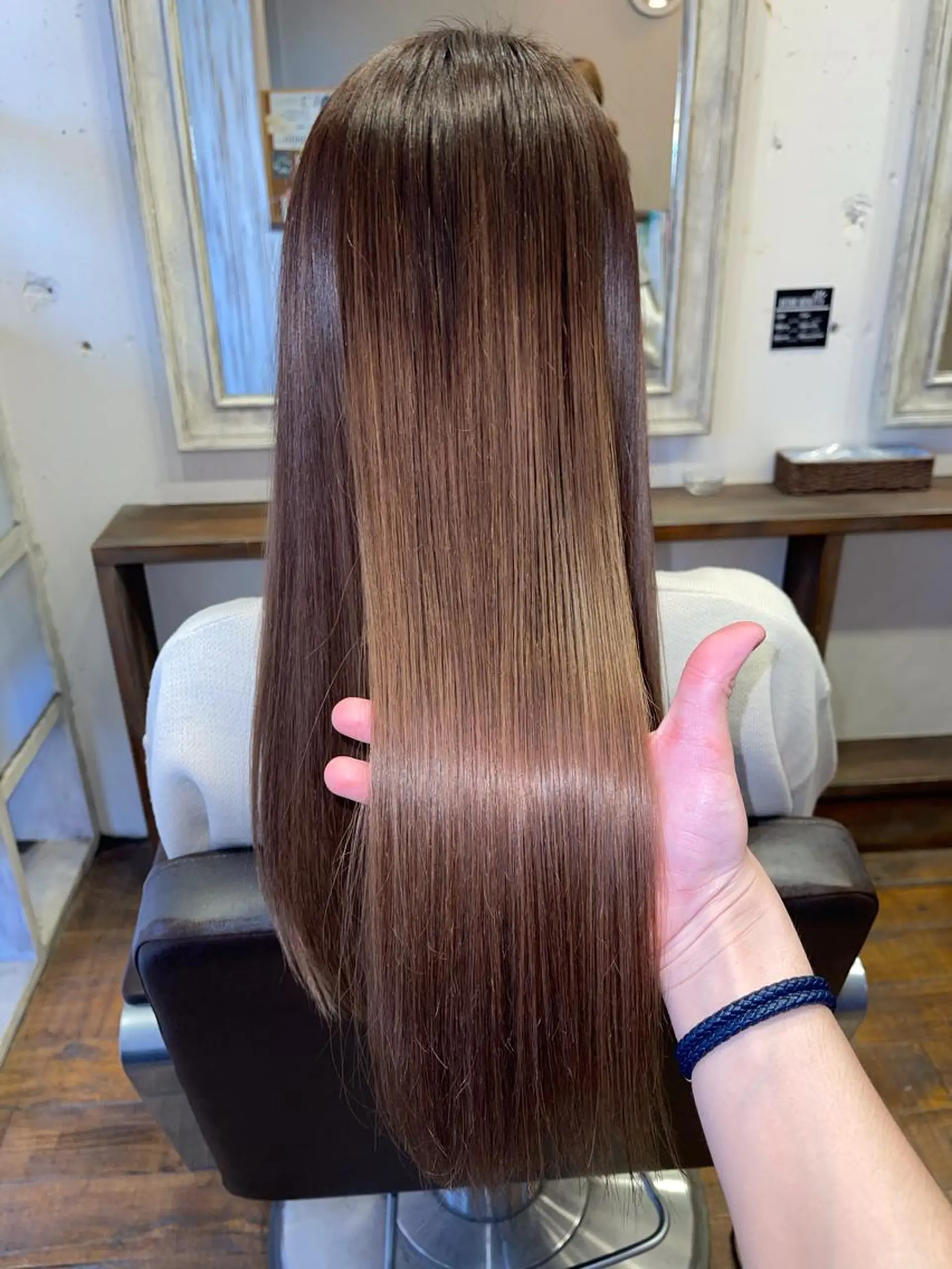 ロング トリートメント GRANDE アオキのヘアスタイル