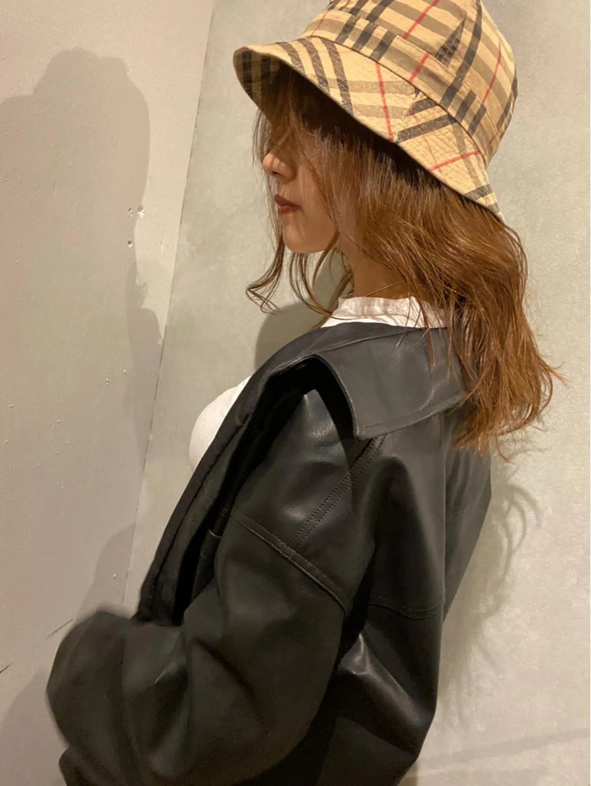 セミロング 大田 留衣のヘアスタイル