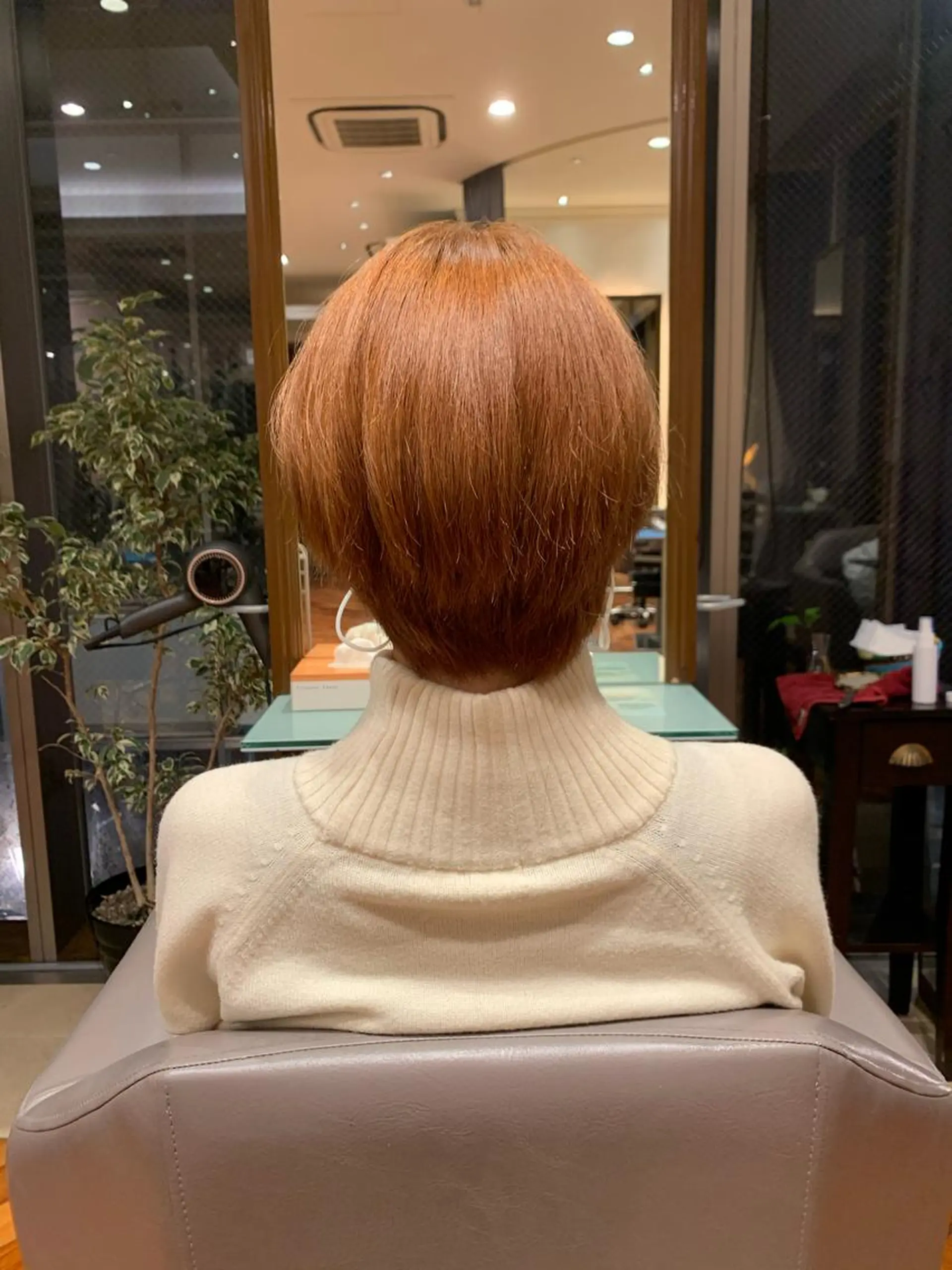 カラー ブリーチ ダブルカラー オレンジ Araki Chikaのヘアスタイル