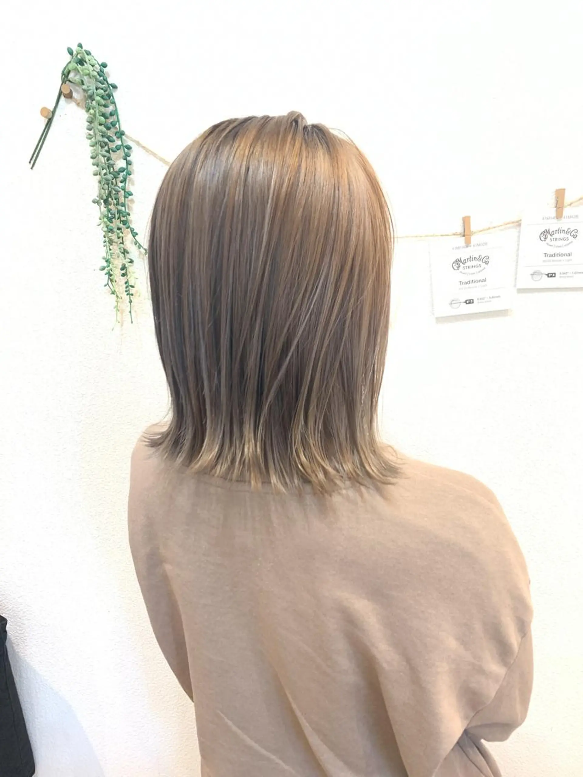 ミディアム カラー トレンドパーマ 加藤菜月のヘアスタイル