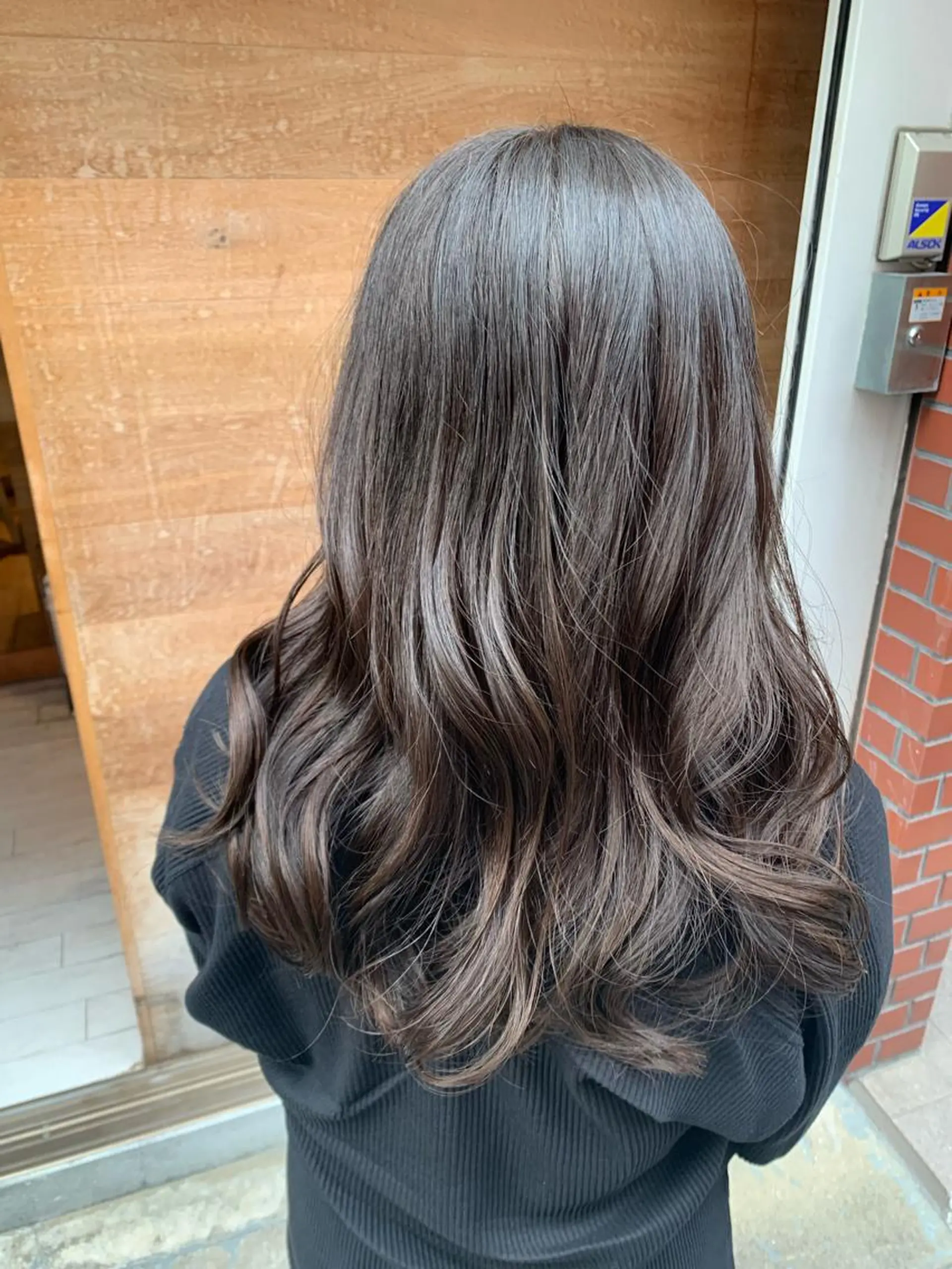 ロング トリートメント newi ＋uta＊ りさのヘアスタイル
