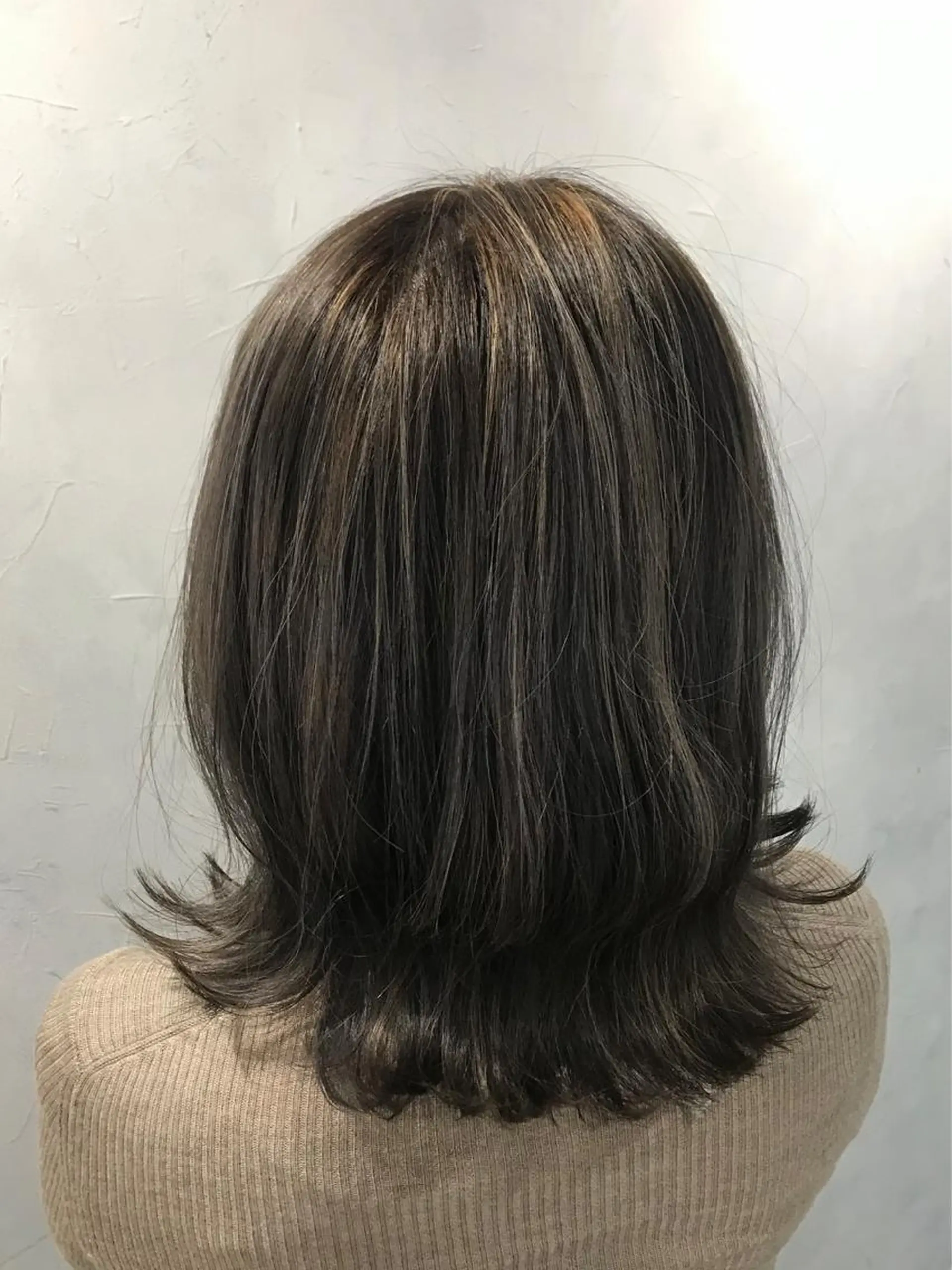 ミディアム カラー ヘアカラー 江畑 匠 新宿三丁目 徒歩30秒⭐️のヘアスタイル