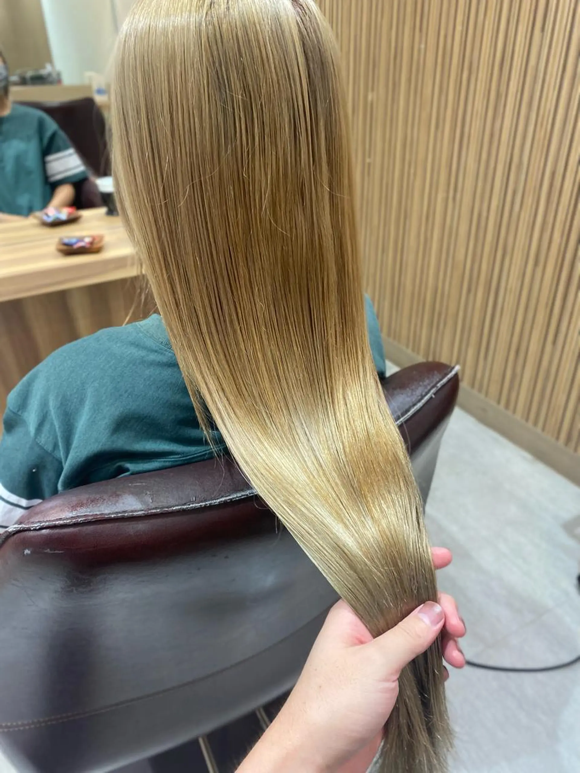 ロング カラー ヘアアレンジ ハイトーンカラー カット ヘアカラー トリートメント 竹内啓太 ボブのヘアスタイル