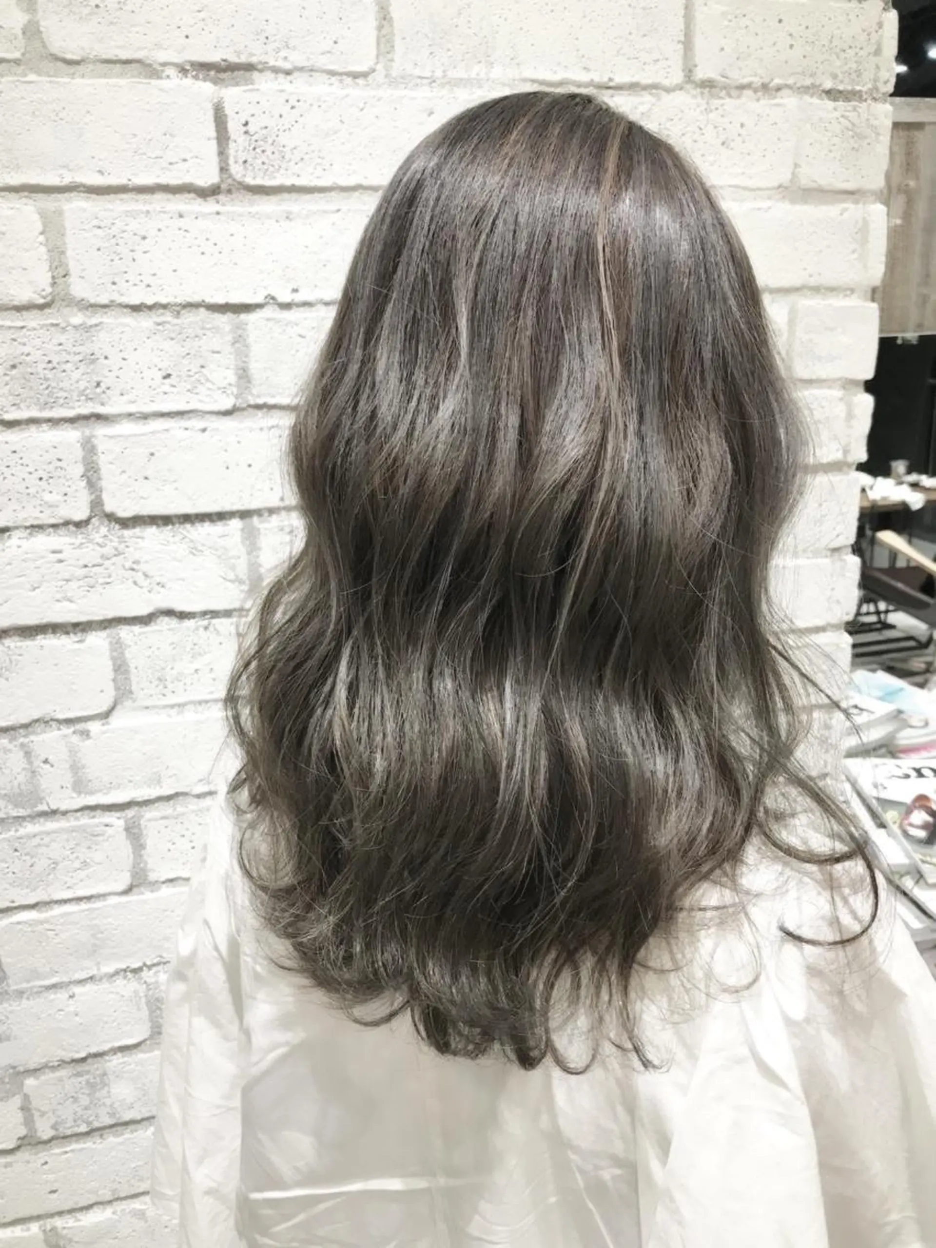 ミディアム カラー パーマ ヘアアレンジ メンズ キッズ ネイル マツエク・マツパ メンズハイライト アディクシーカラー ハイライトカラー 3Dハイライト ハイライト ヘアカラー トリートメント バレイヤージュ/ 髪質改善/渡邉悟🌱のヘアスタイル