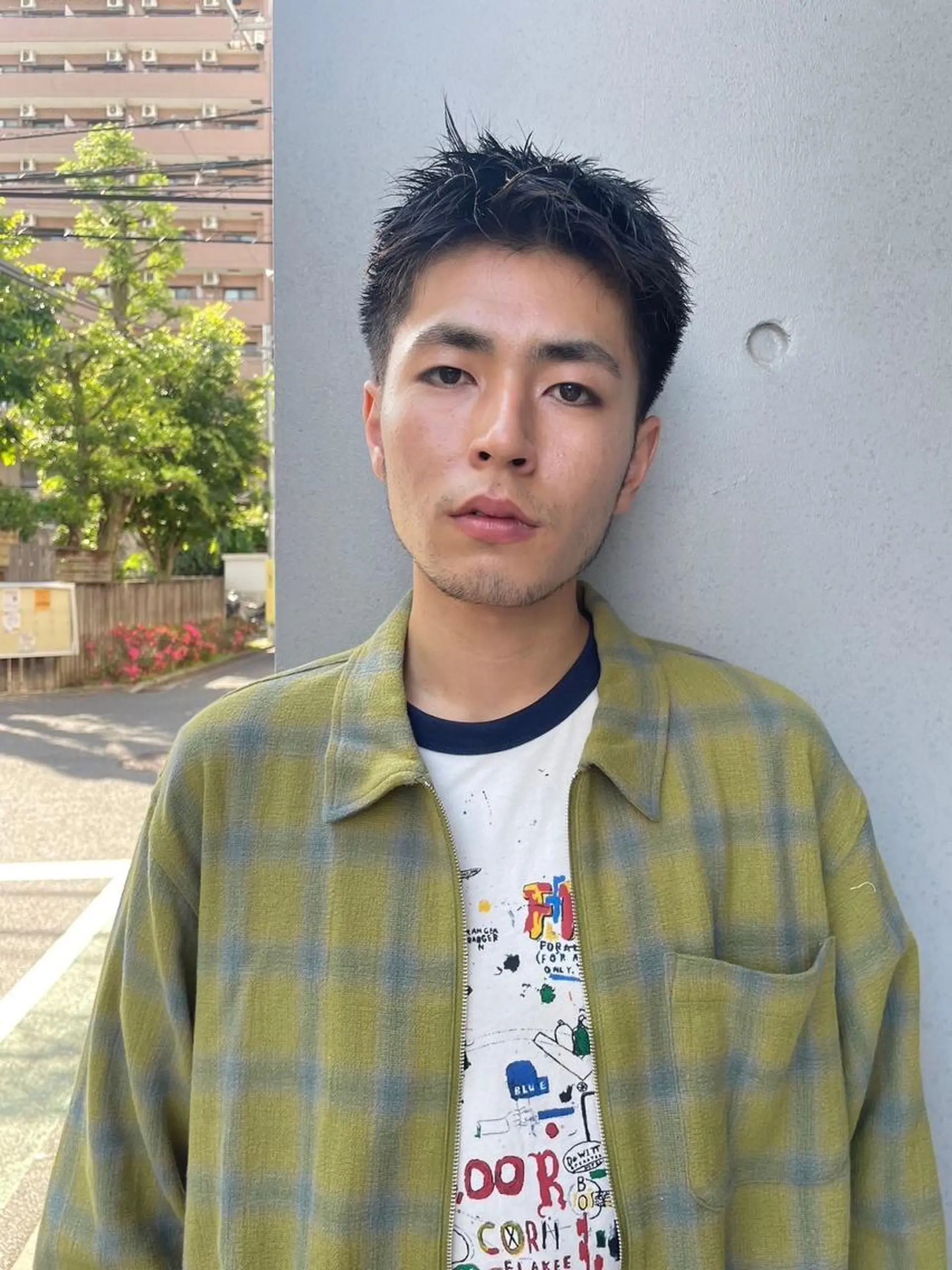 ショート メンズ パーマ メンズブリーチ センターパート ダウンパーマ フェードカット メンズハイライト カット 縮毛矯正 CEINE loqのヘアスタイル