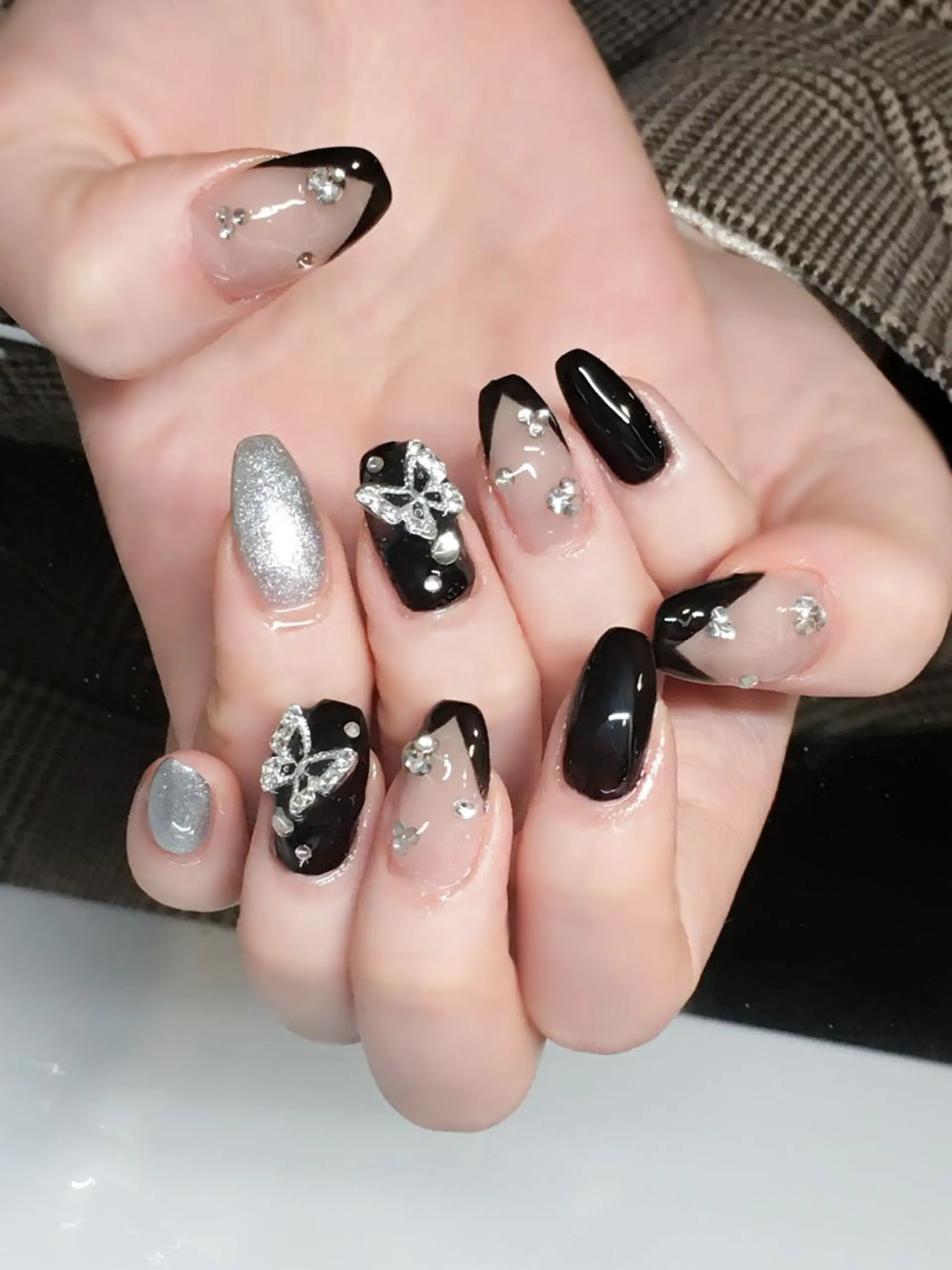 ネイル フレンチネイル ジェルネイル キラキラネイル 韓国ネイル ワンホンネイル Nyanco Nailのネイルデザイン