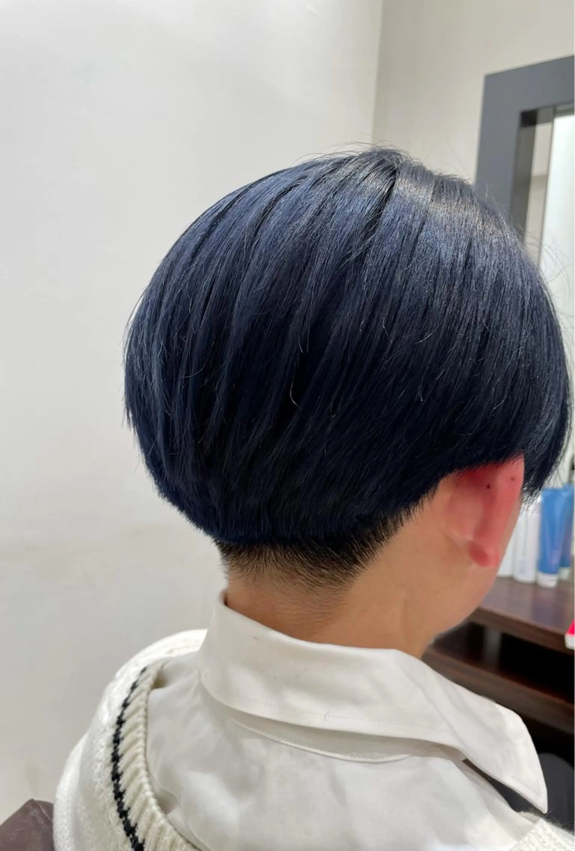 ショート カラー ブリーチ ブルーカラー カット ヘアカラー トリートメント レイヤー/透明感 カラー ☽EMIRIのヘアスタイル