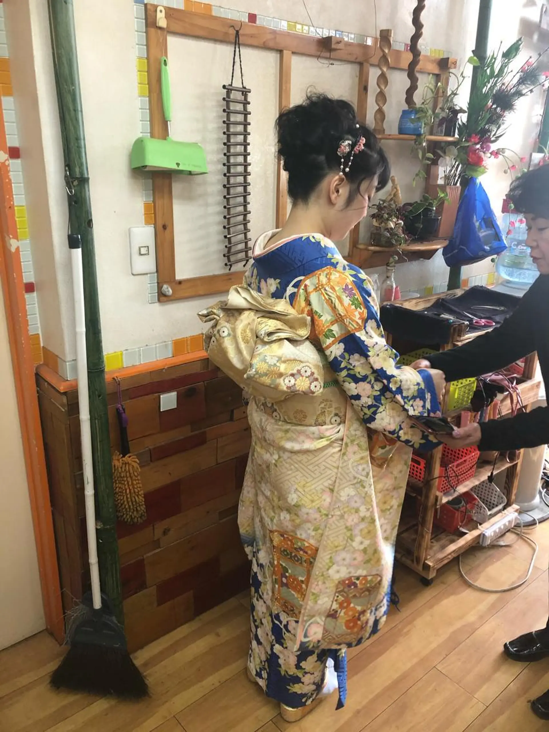 ロング 雪上 章のヘアスタイル