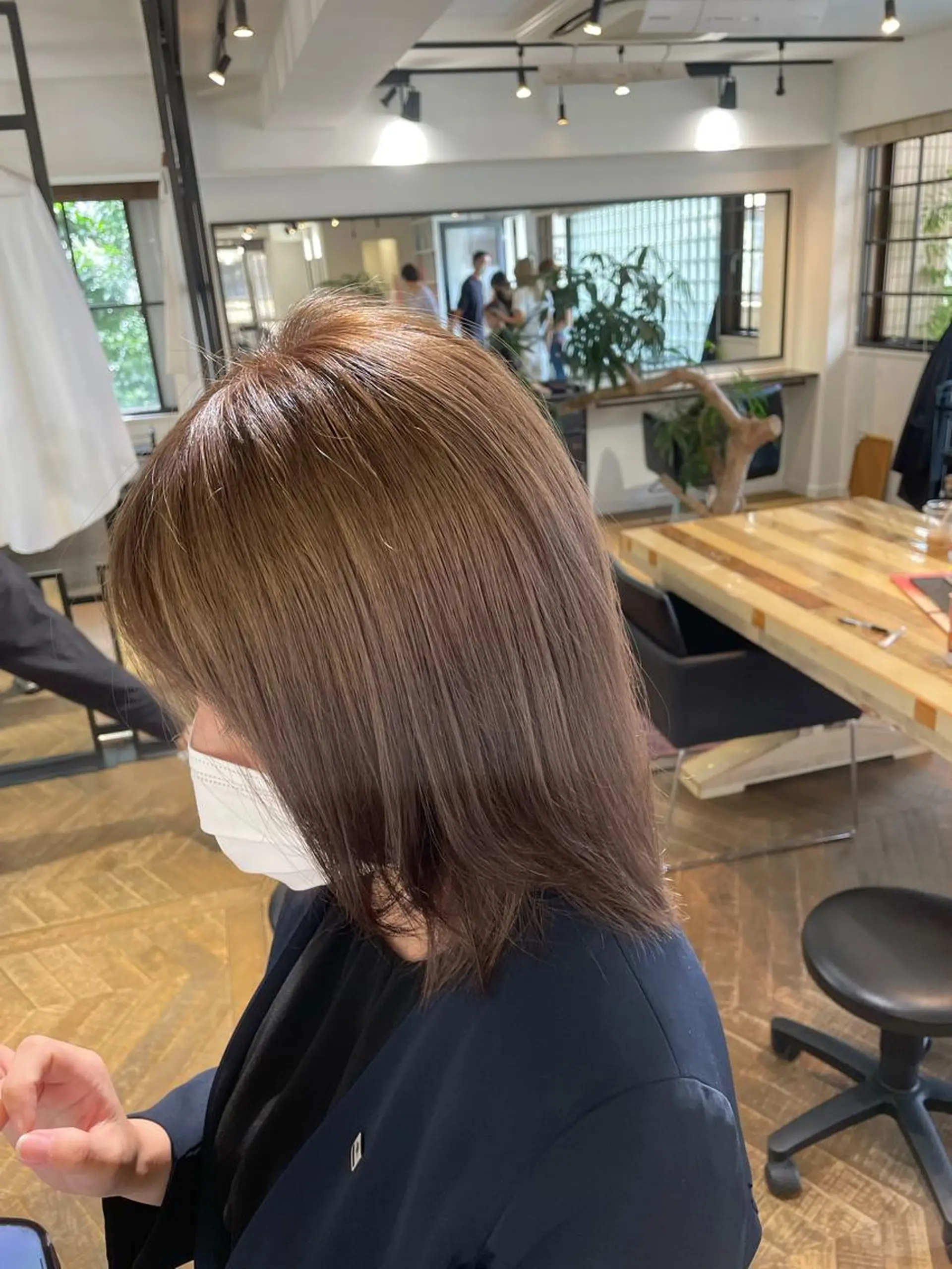 ミディアム カラー 内野 龍海 / レイヤーカットのヘアスタイル