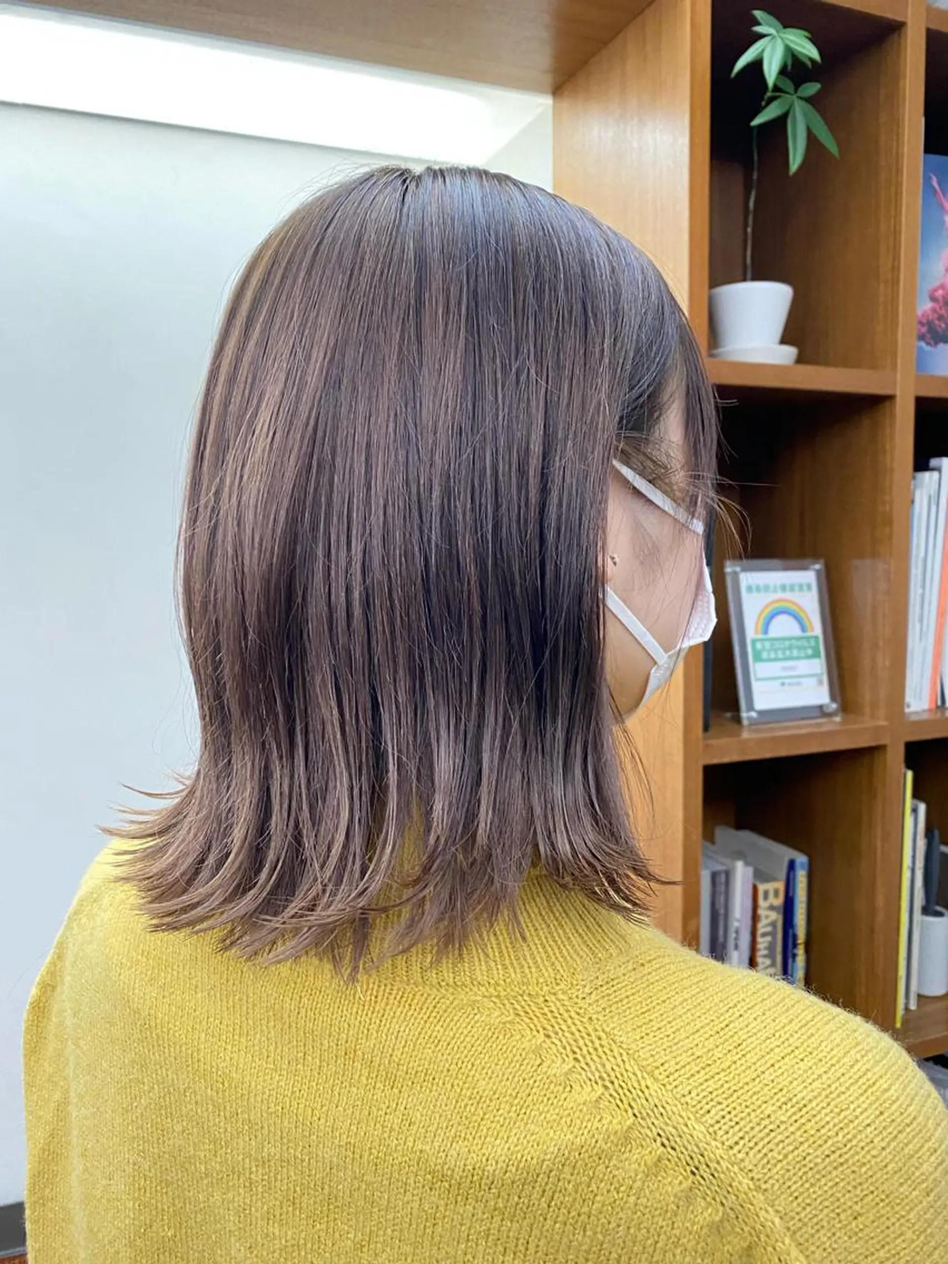 ミディアム カラー 外ハネヘア 似合わせレイヤー/ ニュアンスパーマ高倉のヘアスタイル