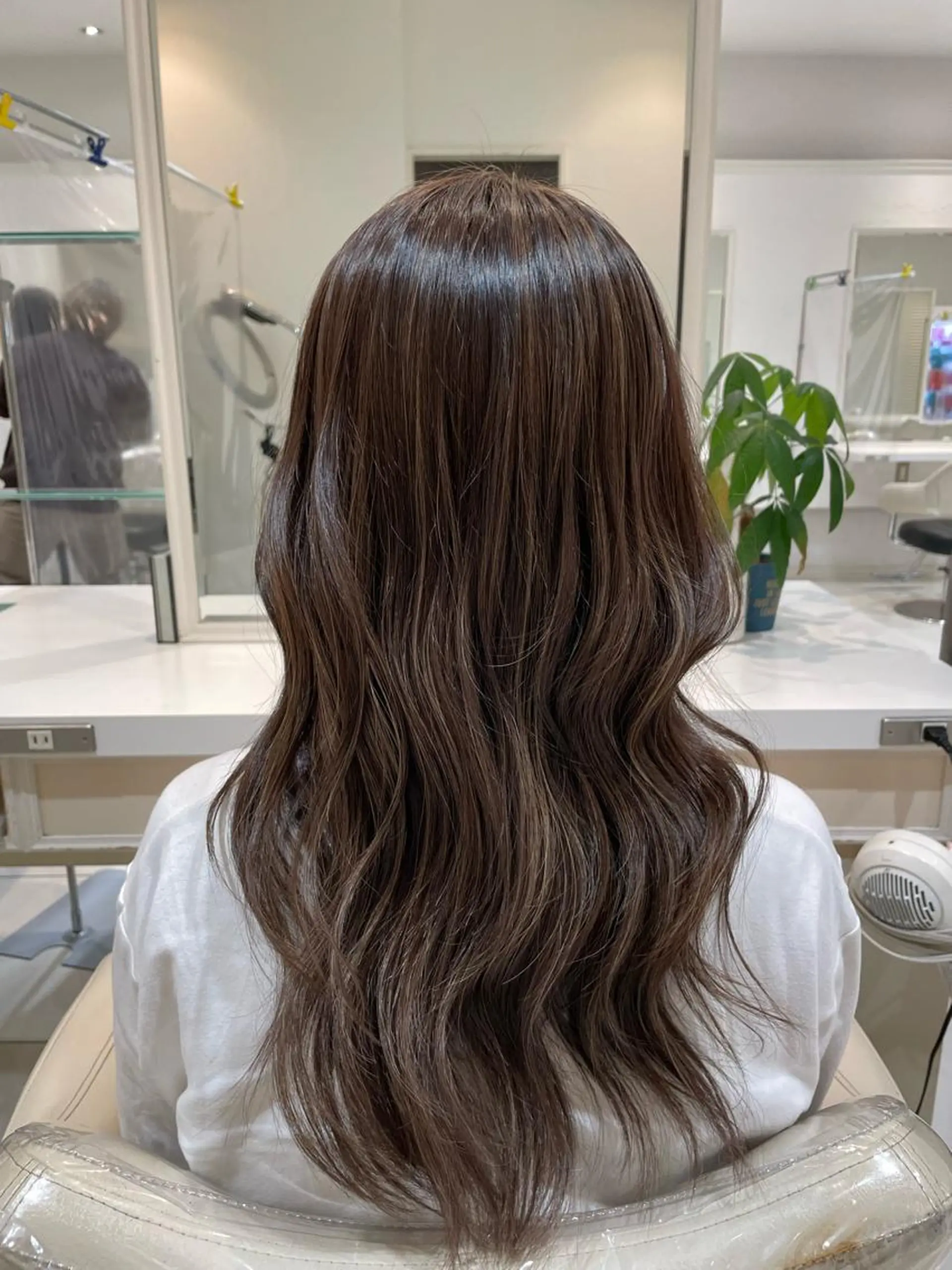ロング カラー ハイライトカラー ハイライト ユ カの眉毛・アイブロウイメージ
