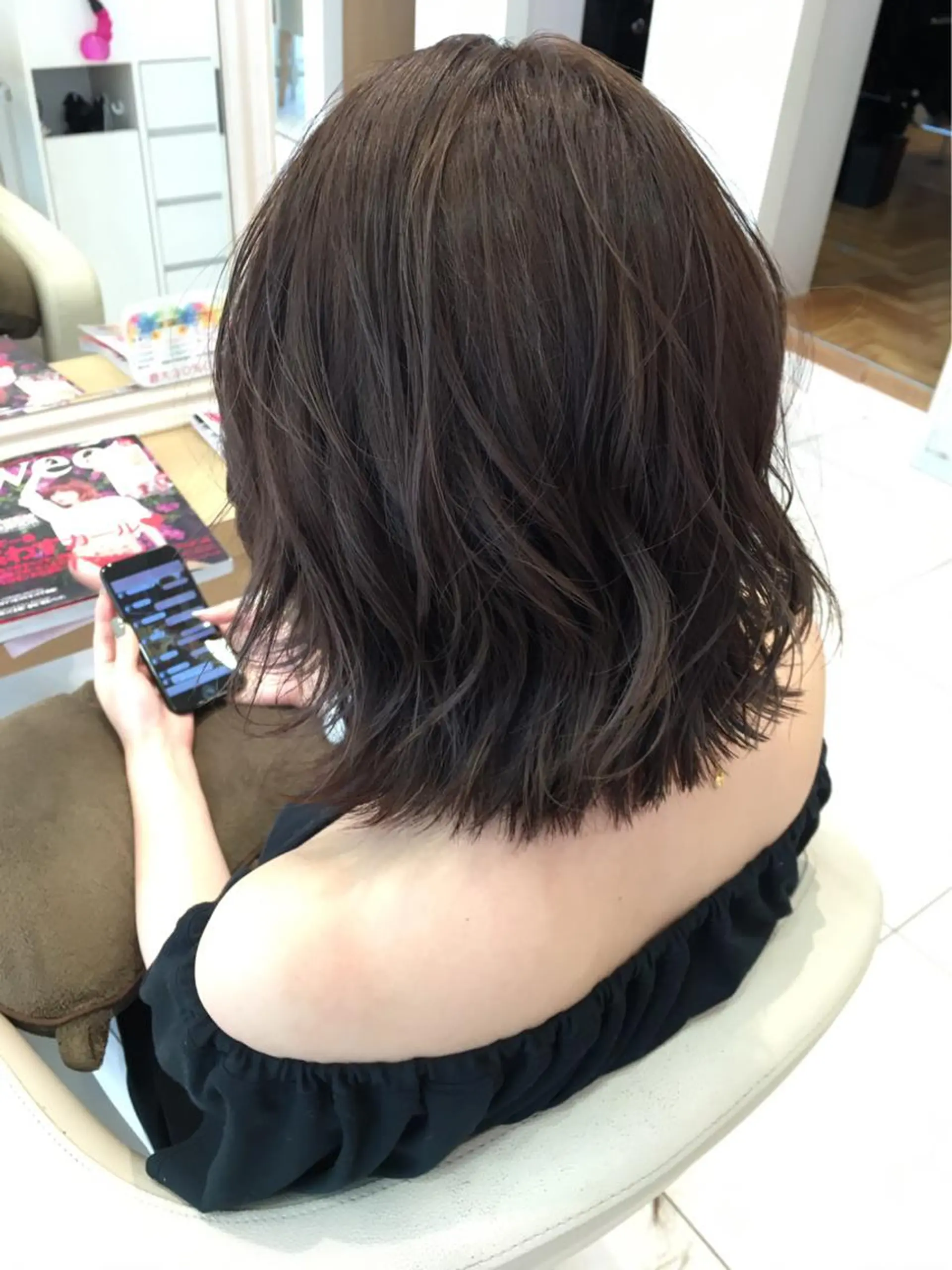 ショート カラー ハイライトカラー 外国人風カラー ハイライト ショートヘア 小田原NO1 美容師 飯田飛翔のヘアスタイル