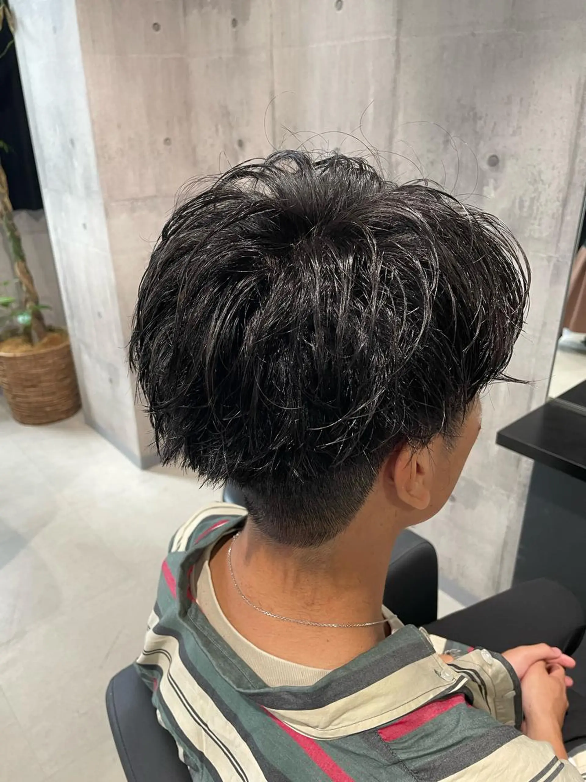 メンズ メンズパーマ _WHITE / KENTOのヘアスタイル
