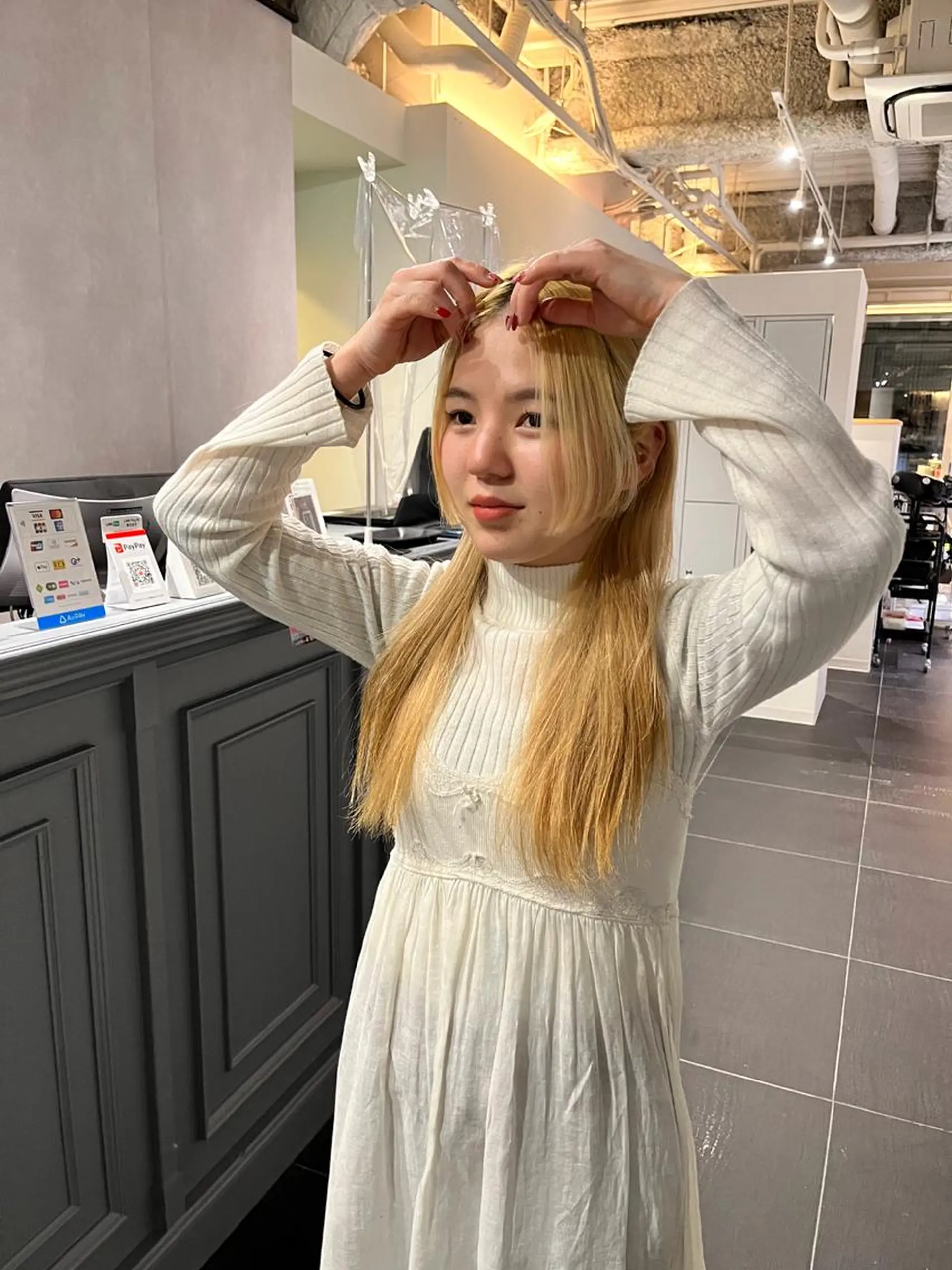 ロング カラー ブリーチ ブロンド ダブルカラー ハイトーンカラー ホワイトブロンド カット ヘアカラー ショート/パーマ/ カラー/FUKOのヘアスタイル