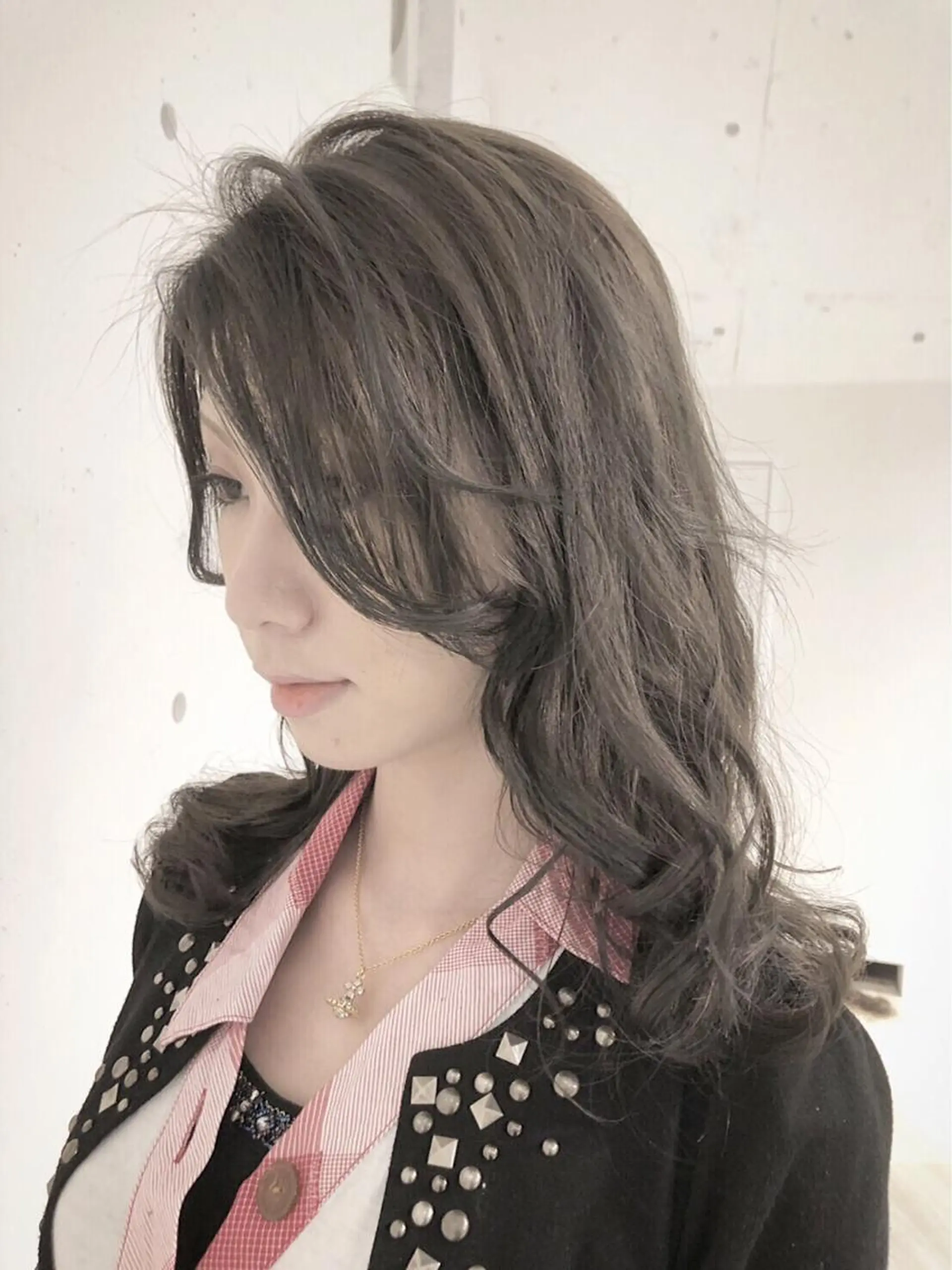 ロング カラー アディクシーカラー グレージュ ❄️冬の透け感カ ラー❄️HIDEKAのヘアスタイル