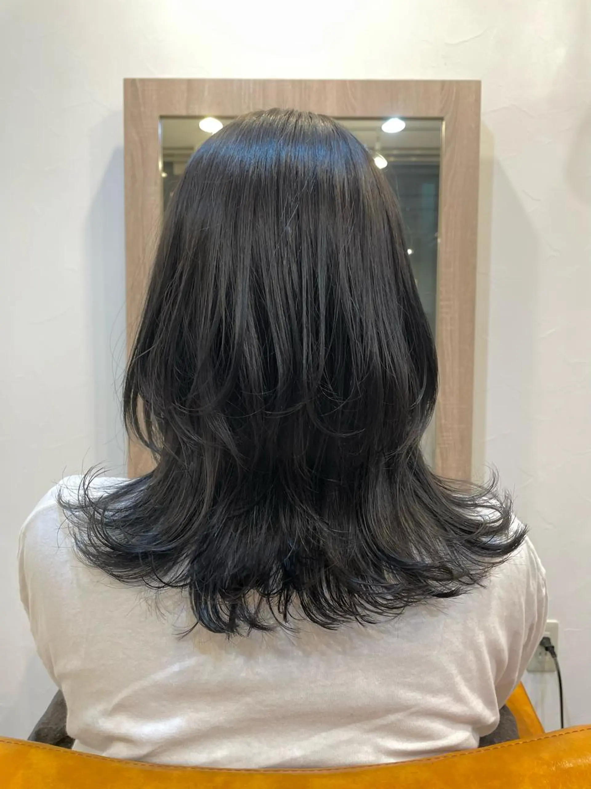 ミディアム レイヤーカット ミディアムヘア🌼 さきのヘアスタイル