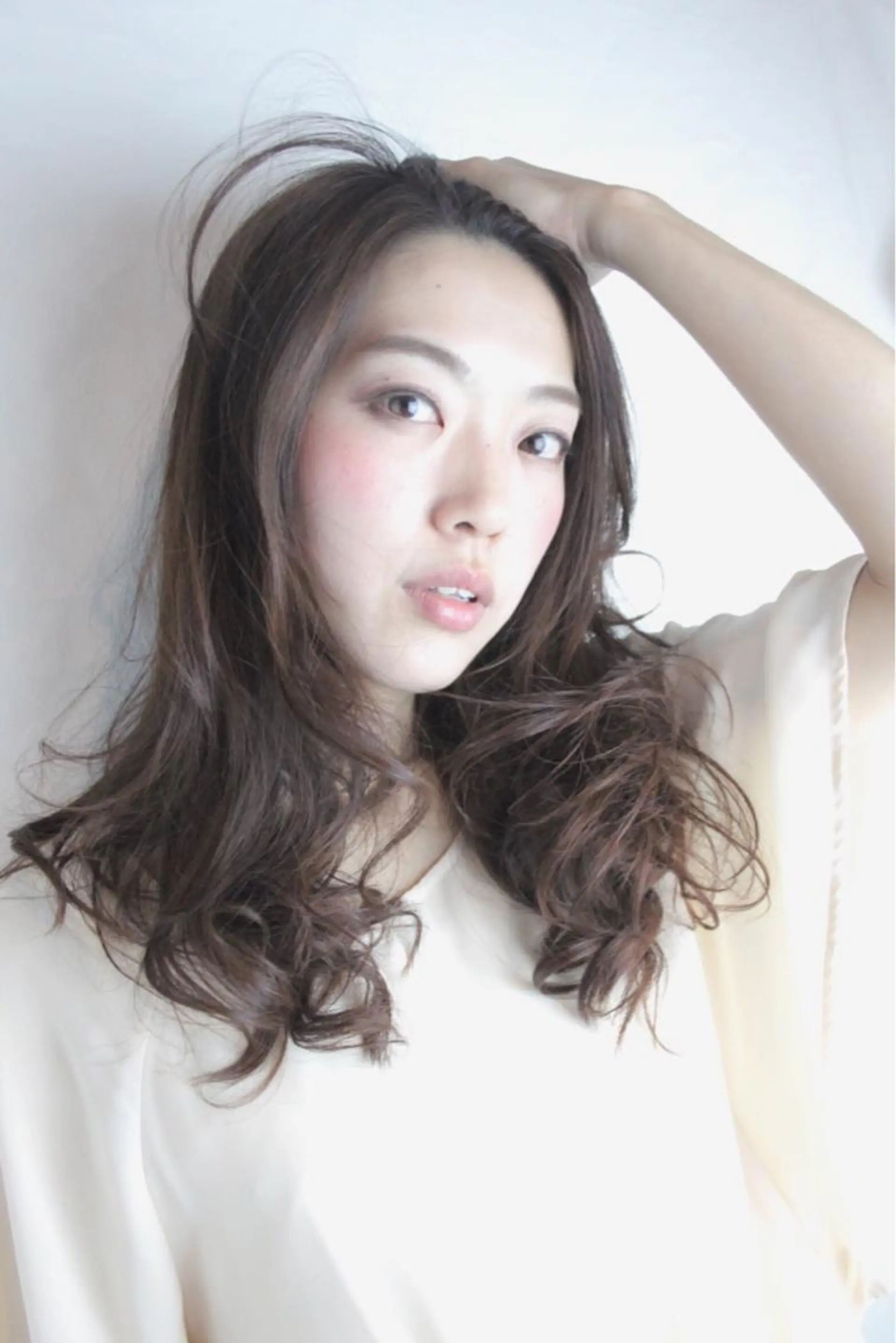 セミロング H (エイチ) 烏丸御池店のヘアスタイル