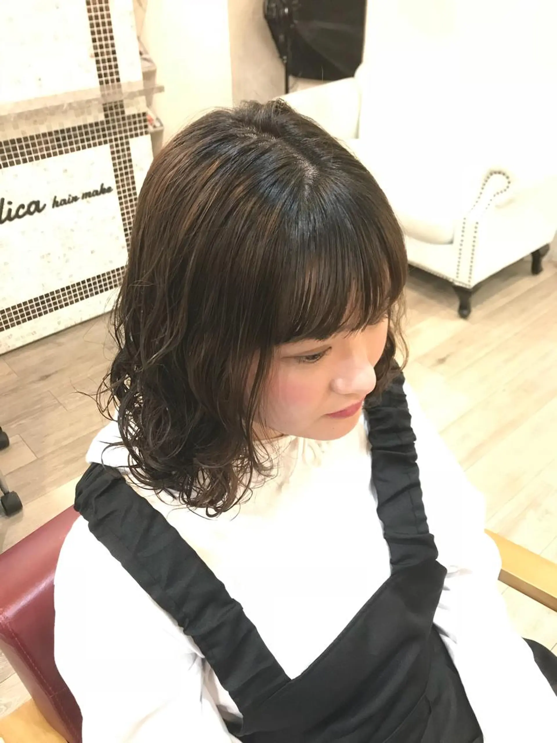 ミディアム パーマ ミディアムパーマ カット ヘアカラー パーマ アイラッシュ/美容室 個室/瀬戸 一菜のヘアスタイル
