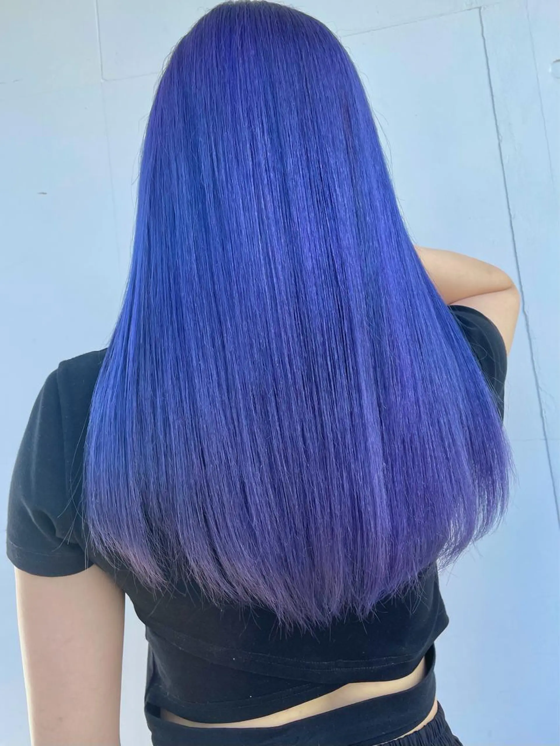 ロング カラー アディクシーカラー ブリーチ ブルーカラー ケアブリーチ ダブルカラー カット ヘアカラー トリートメント もにか🌞原宿/渋谷 🌝ブリーチカラーのヘアスタイル