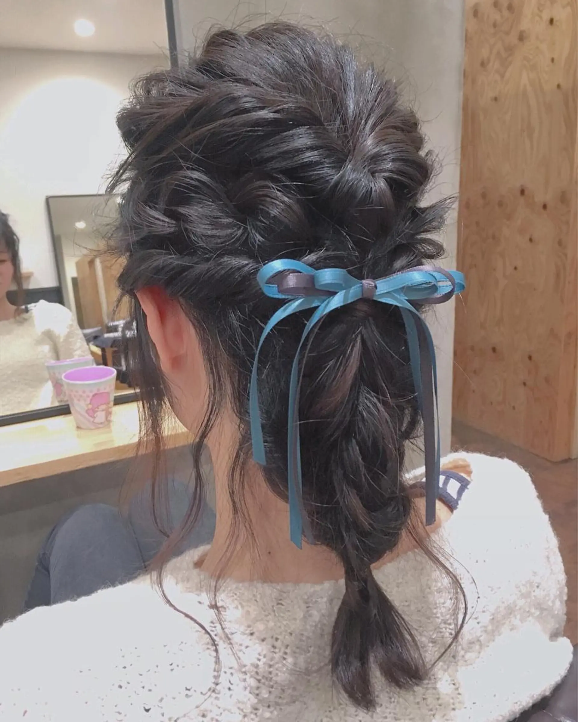 セミロング ヘアアレンジ nable.所属・栗林 実莉のネイルデザイン