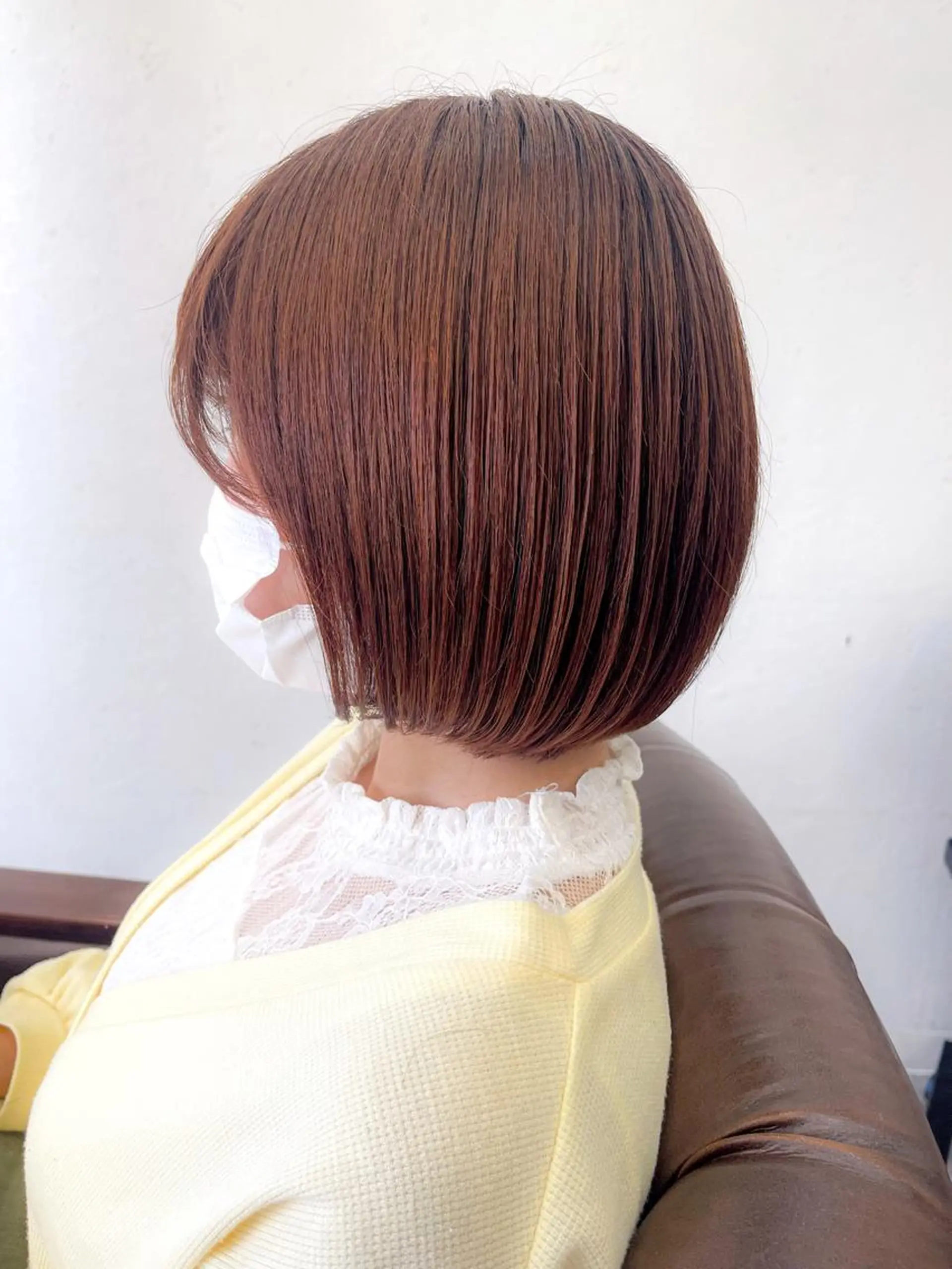 ショート カラー ショートボブ ベージュカラー ブリーチ ブリーチなしカラー オレンジ OAK溝の口 𖠋SHINYAのヘアスタイル