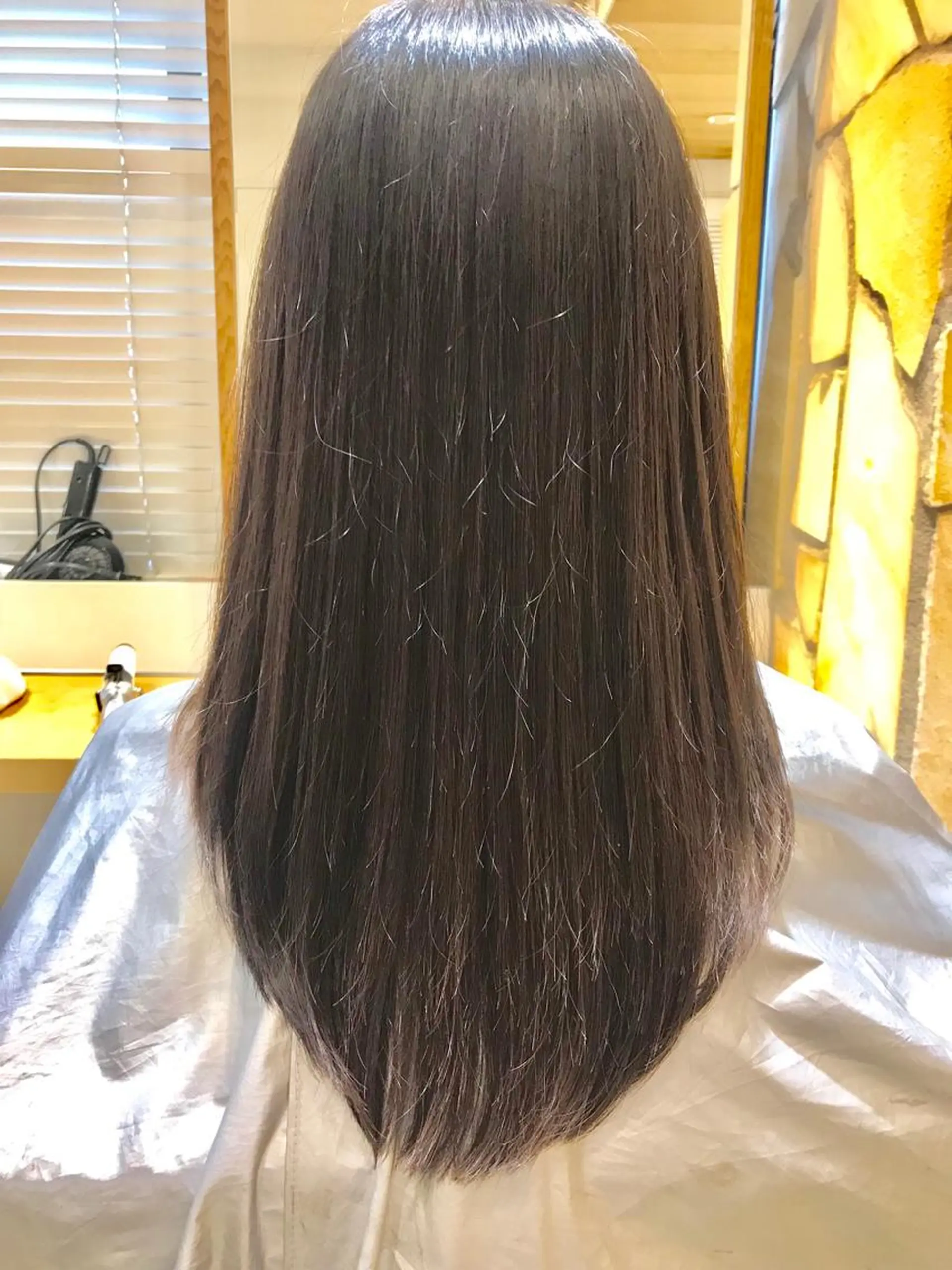 セミロング カラー ヘアカラー トリートメント 色気レイヤー& ショートはお任せ🌟のヘアスタイル