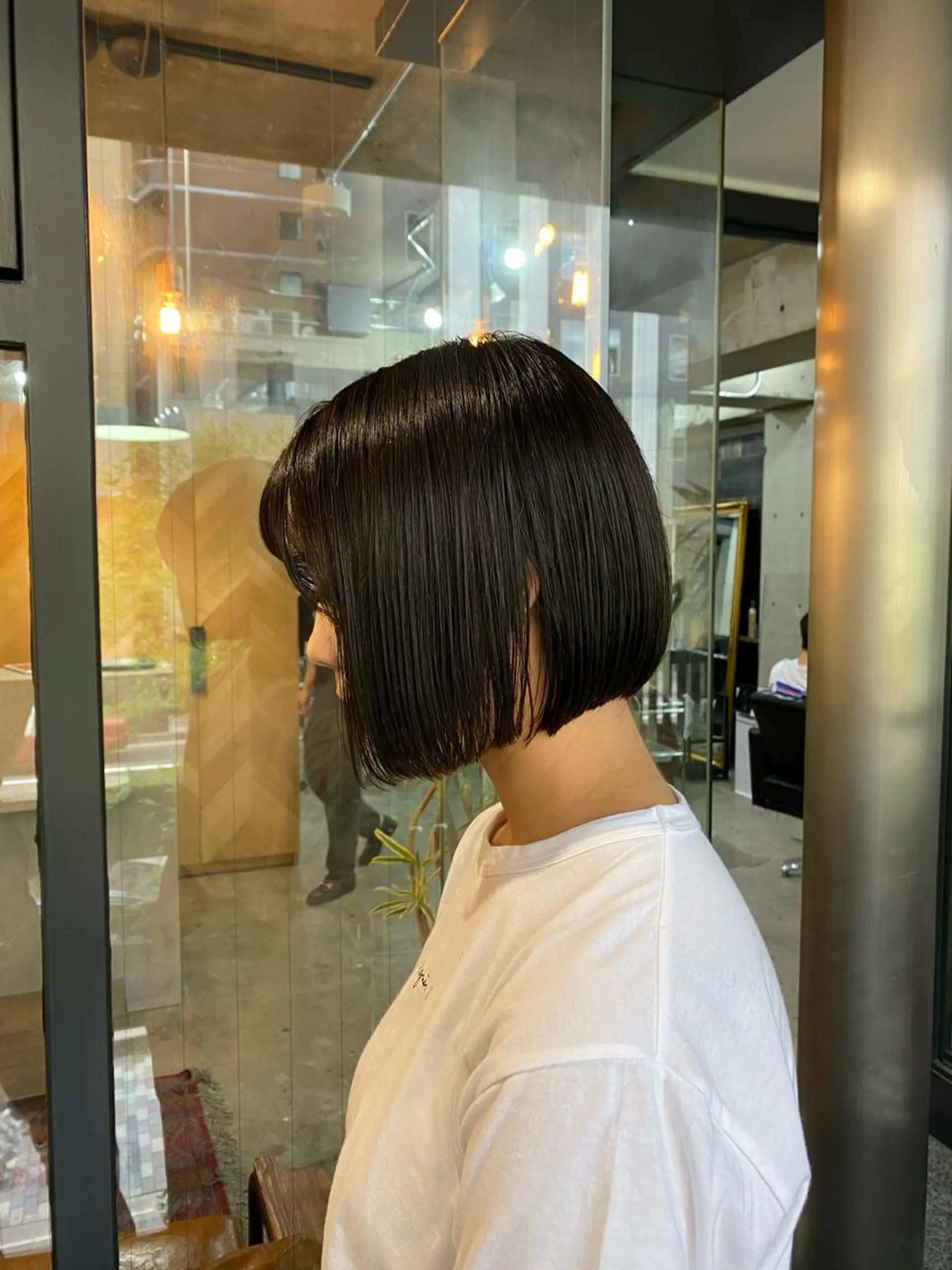 ショート カラー ネイル マツエク・マツパ ボブ カット トリートメント 中山 天地のヘアスタイル