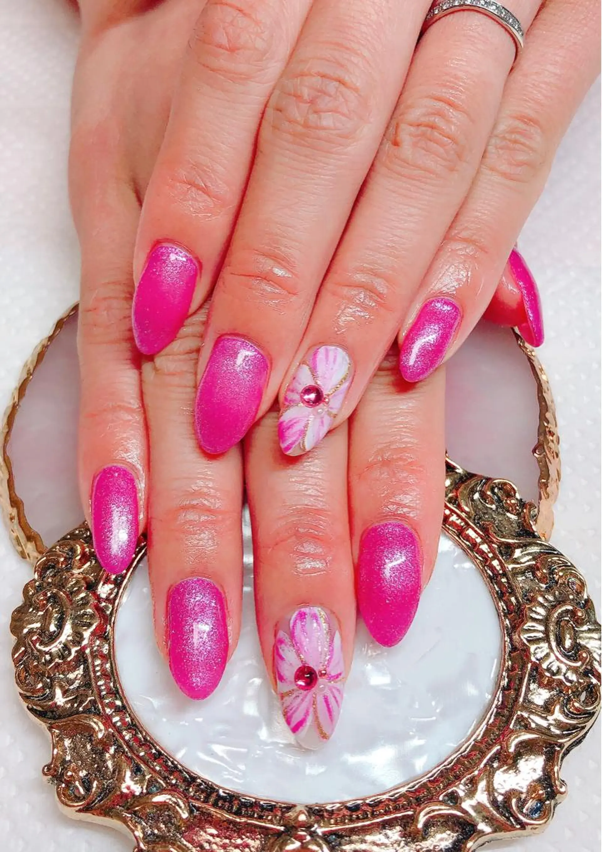 ネイル ジェルネイル シンプルネイル CROWN プライベートサロンのネイルデザイン