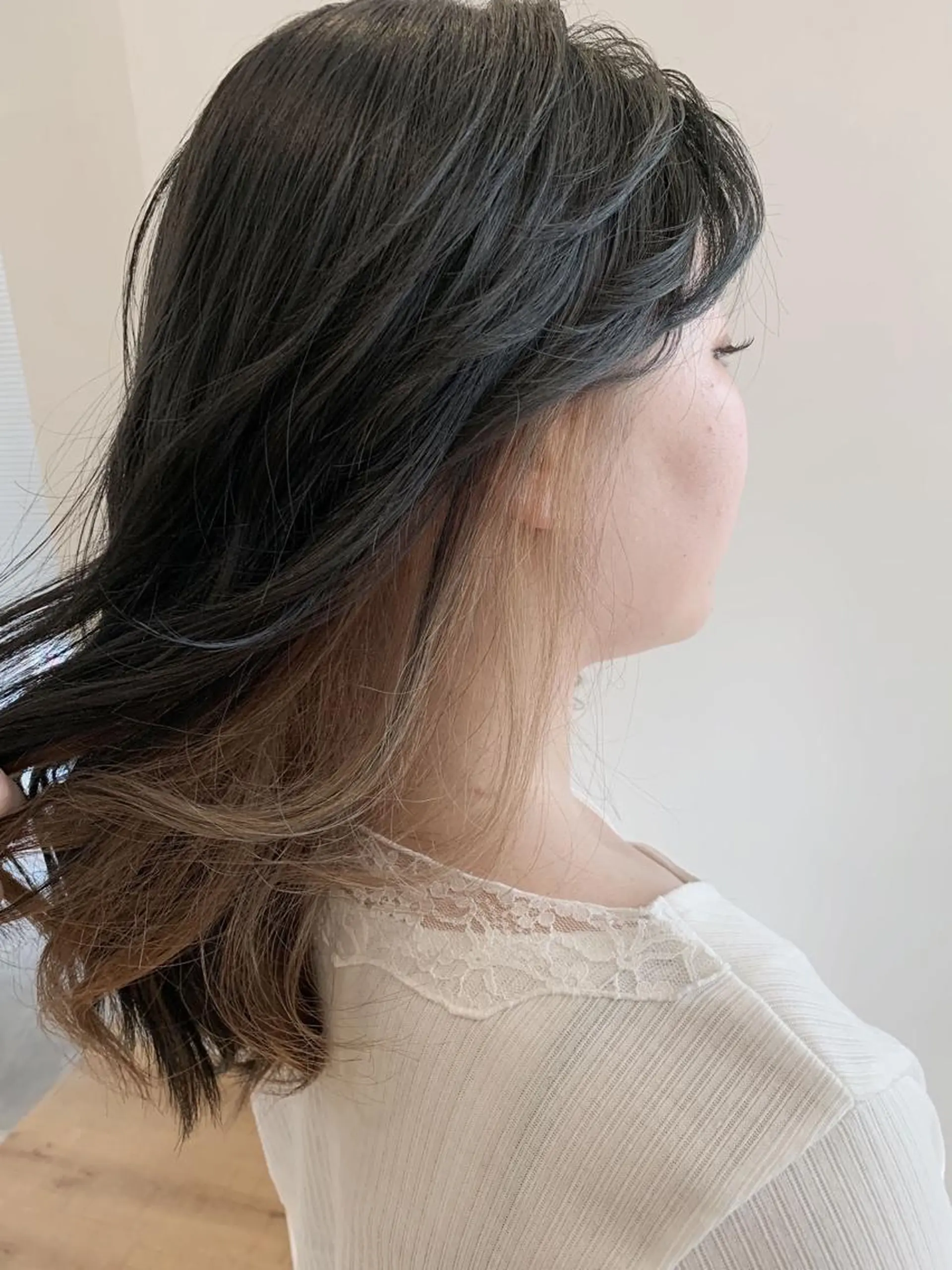 ロング ヘアカラー 開發 紗貴のヘアスタイル