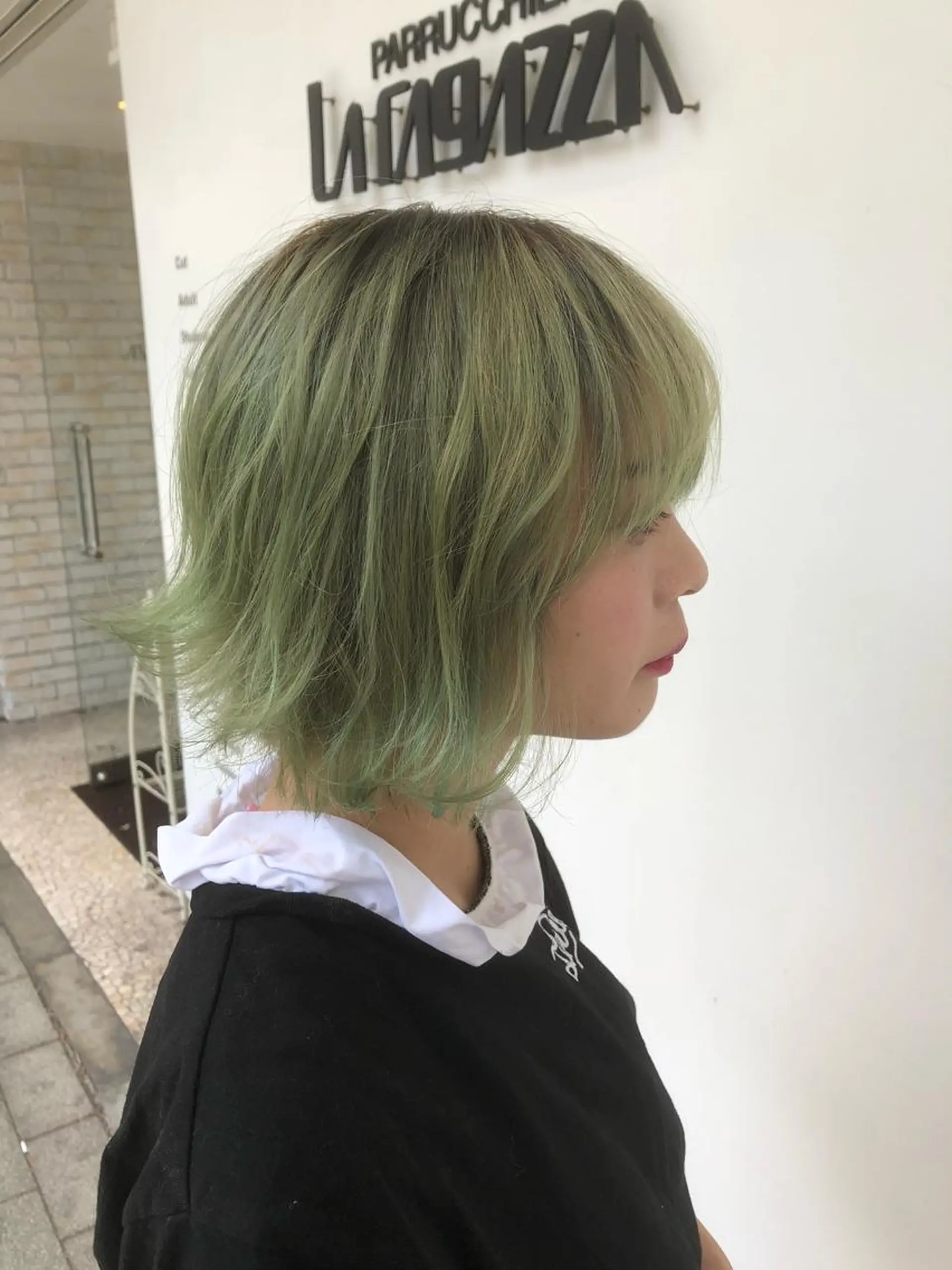 ショート カラー ブリーチ ヘアカラー 東條 克義のヘアスタイル