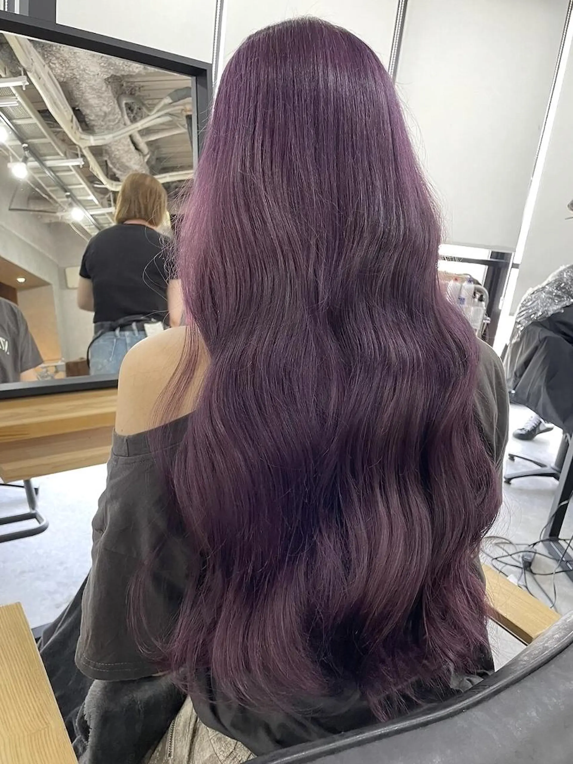 ロング カラー ショートボブ バレイヤージュ ベージュカラー 黒髪 ブリーチ カット ヘアカラー ili 梅田のヘアスタイル