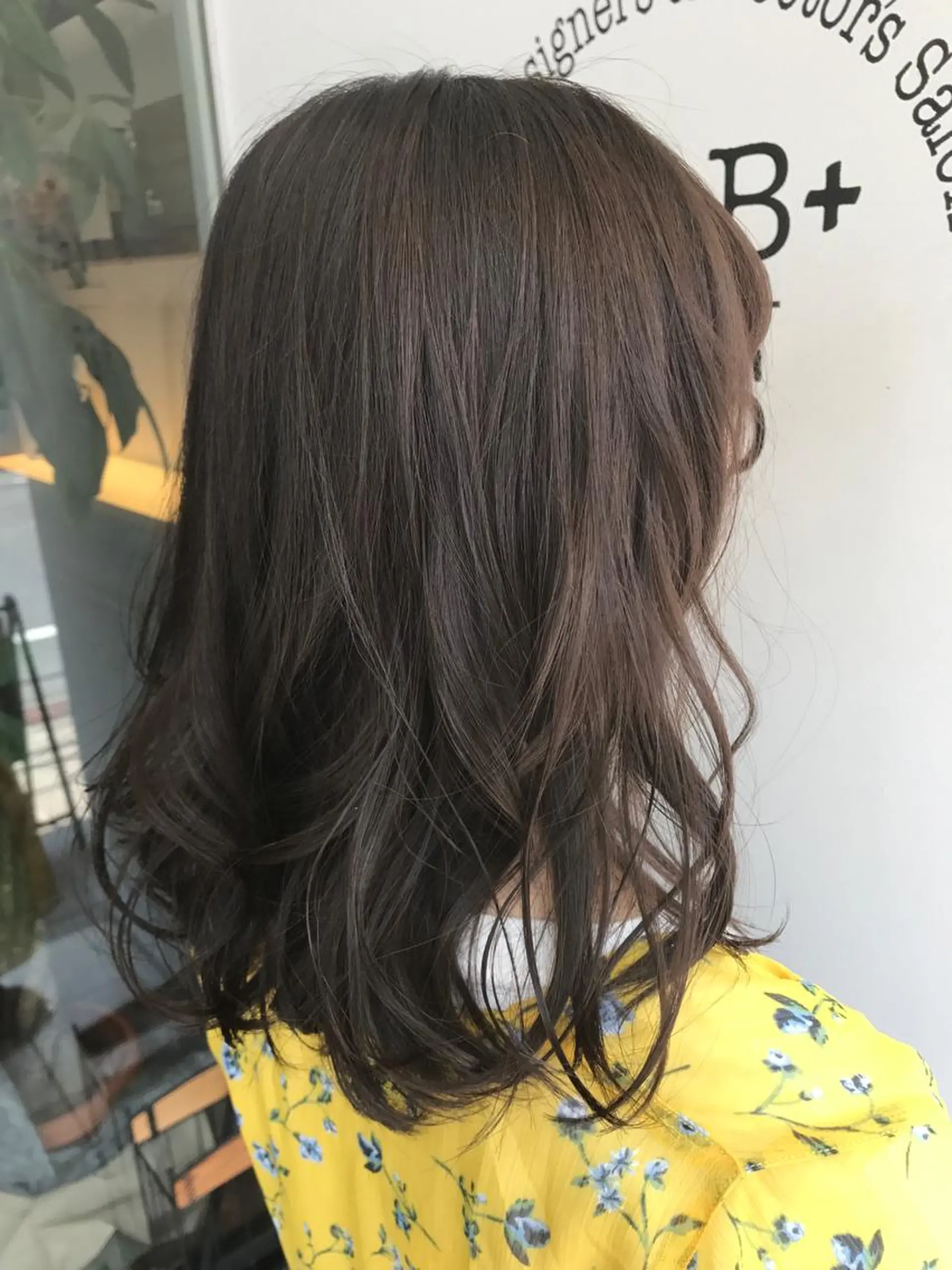 ミディアム カラー トリートメント ひろせ かなのヘアスタイル