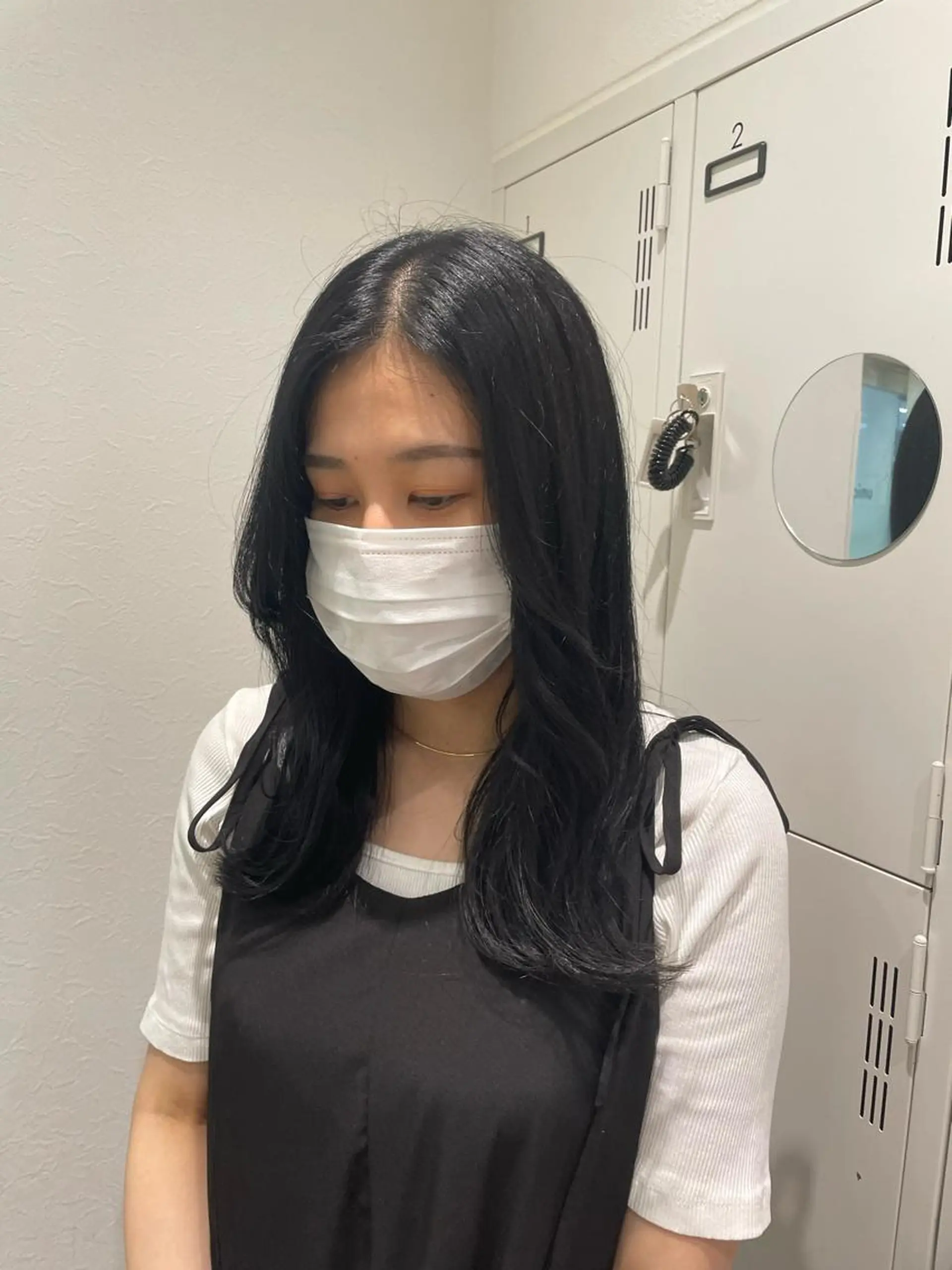 カラー 黒髪 ブルーカラー ブルーブラック ヘアカラー ピンクカラー🎀/ ミルクティー🍼花音のヘアスタイル