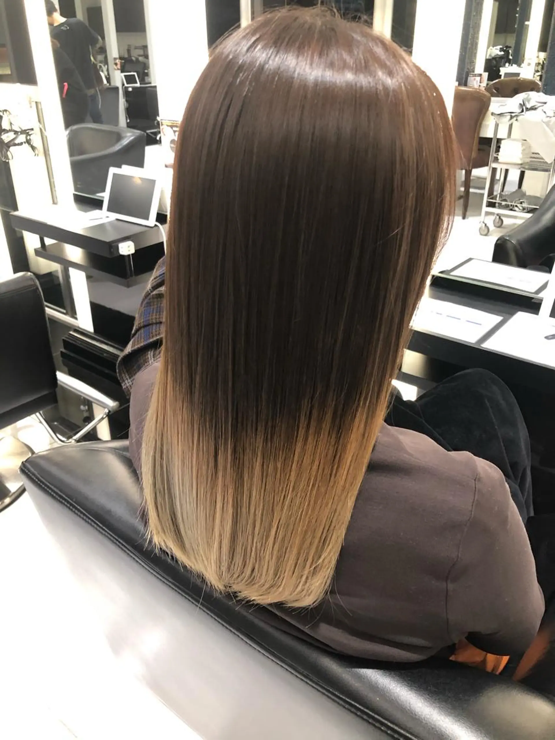 ロング 大野 仁のヘアスタイル