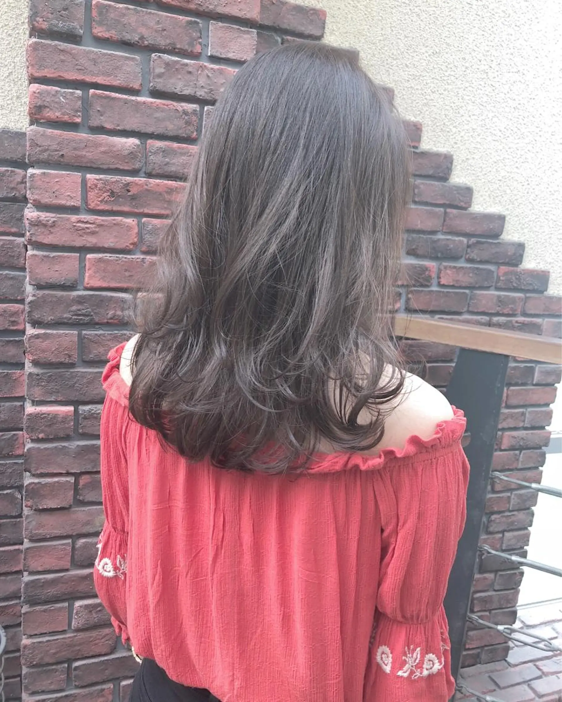 セミロング カラー nakahara madokaのヘアスタイル