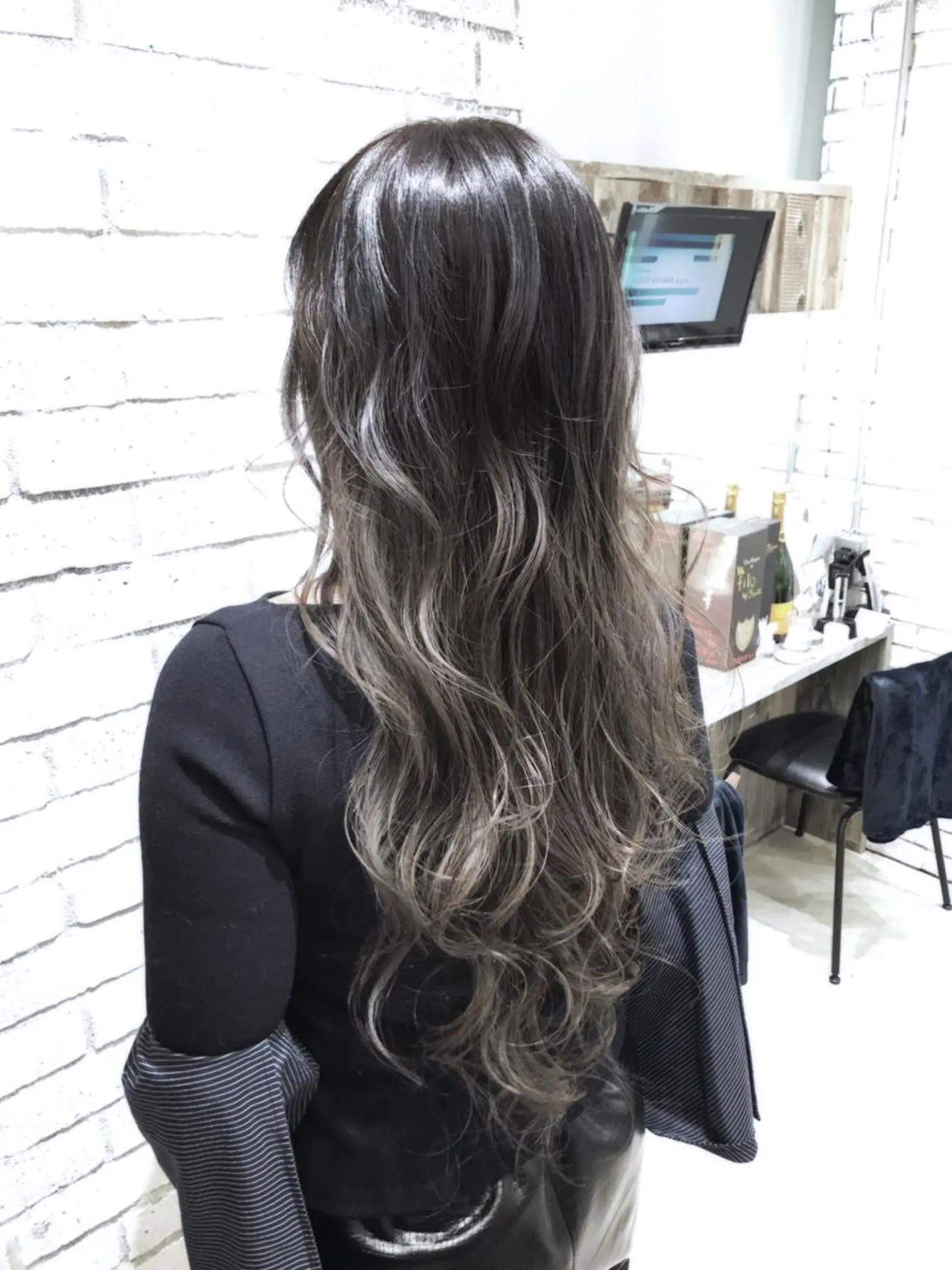ロング カラー パーマ ヘアアレンジ メンズ キッズ ネイル マツエク・マツパ ヘアカラー バレイヤージュ/ 髪質改善/渡邉悟🌱のヘアスタイル