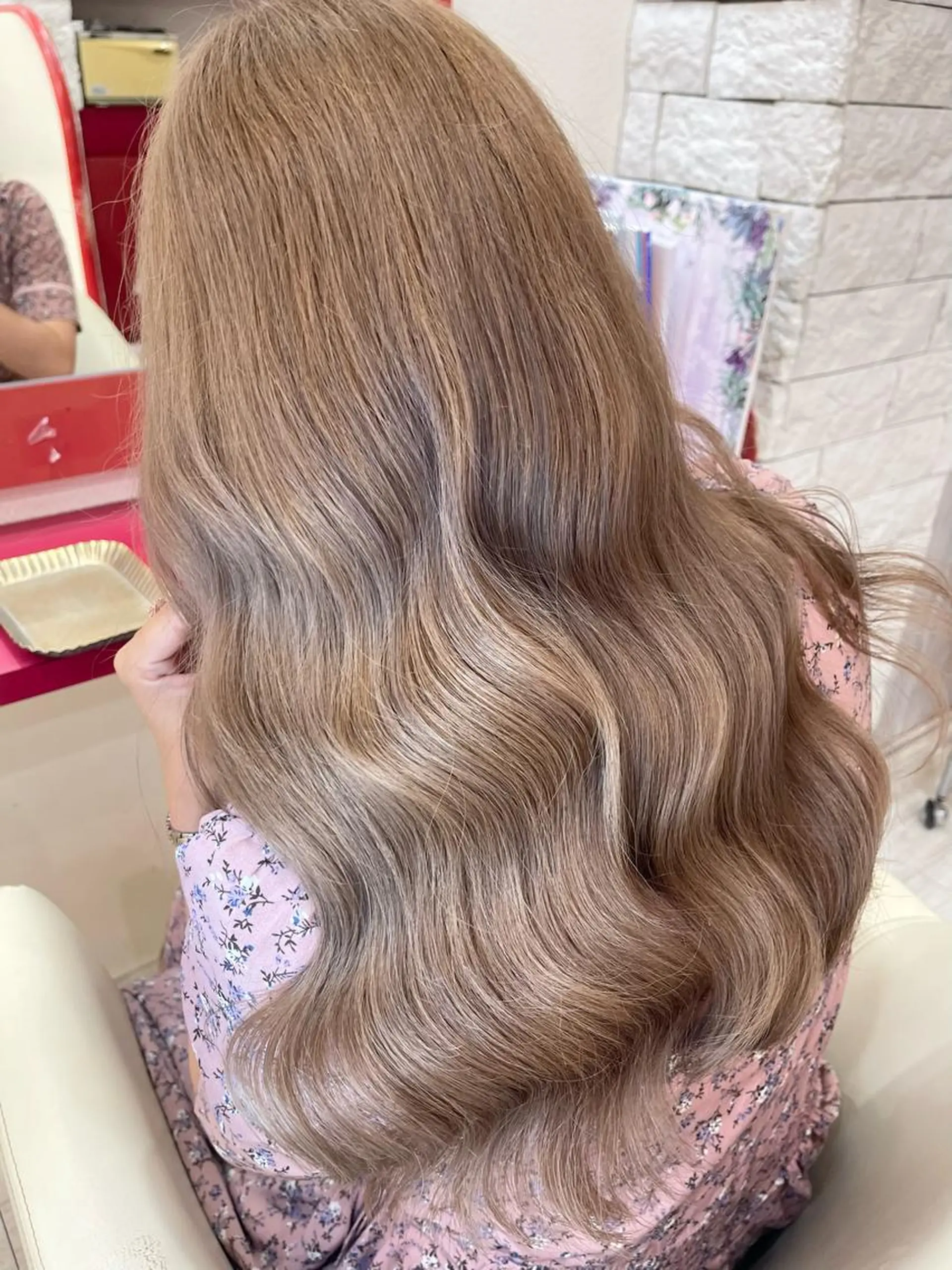 カラー 透明感カラー グレージュ ミルクティーグレージュ 髪質改善 カット ヘアカラー トリートメント 名古屋のピンク好き かずくん🦩のヘアスタイル