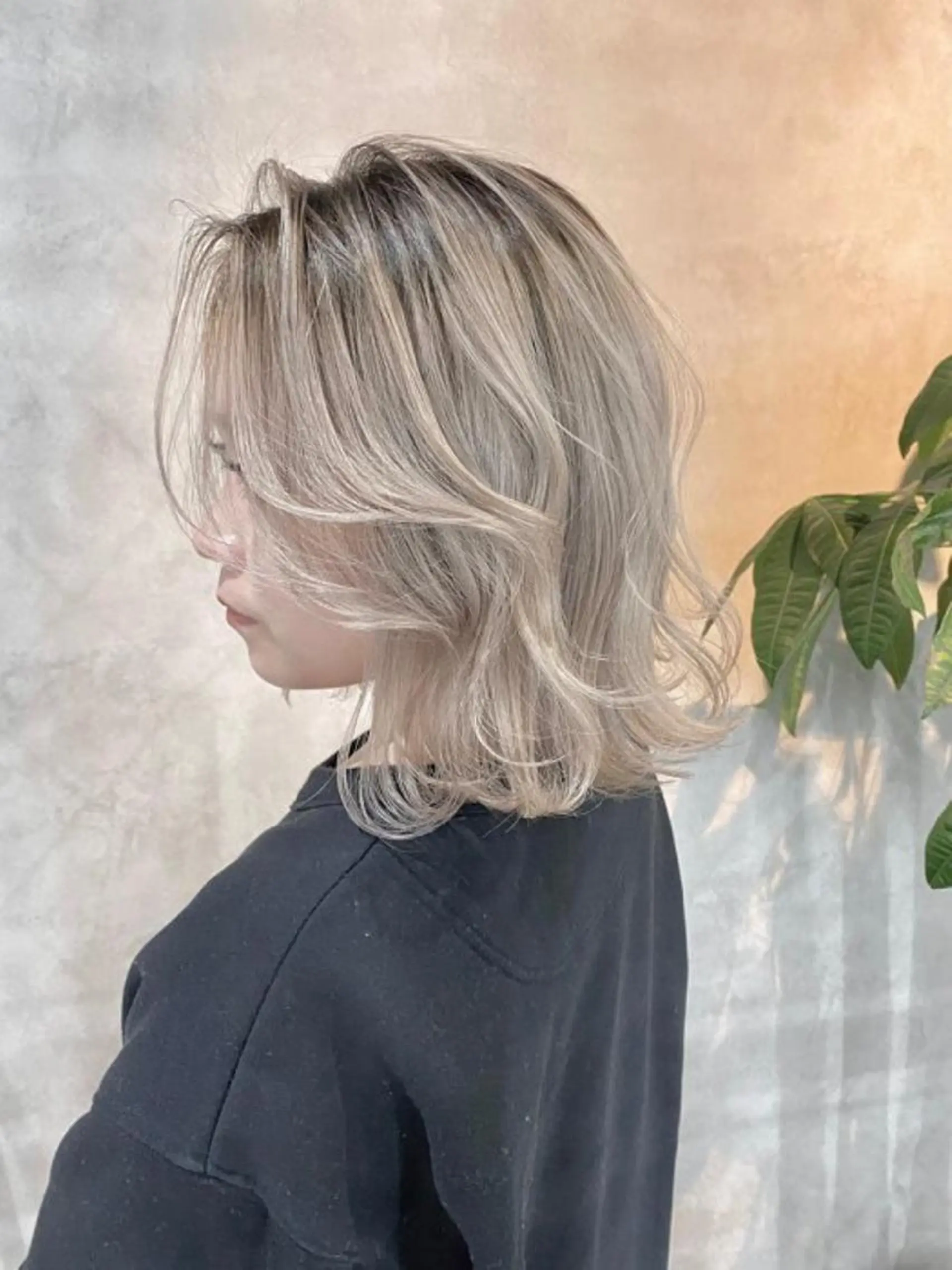 ミディアム カラー バレイヤージュ レイヤーカット B E C H I C O〔べち子〕のヘアスタイル