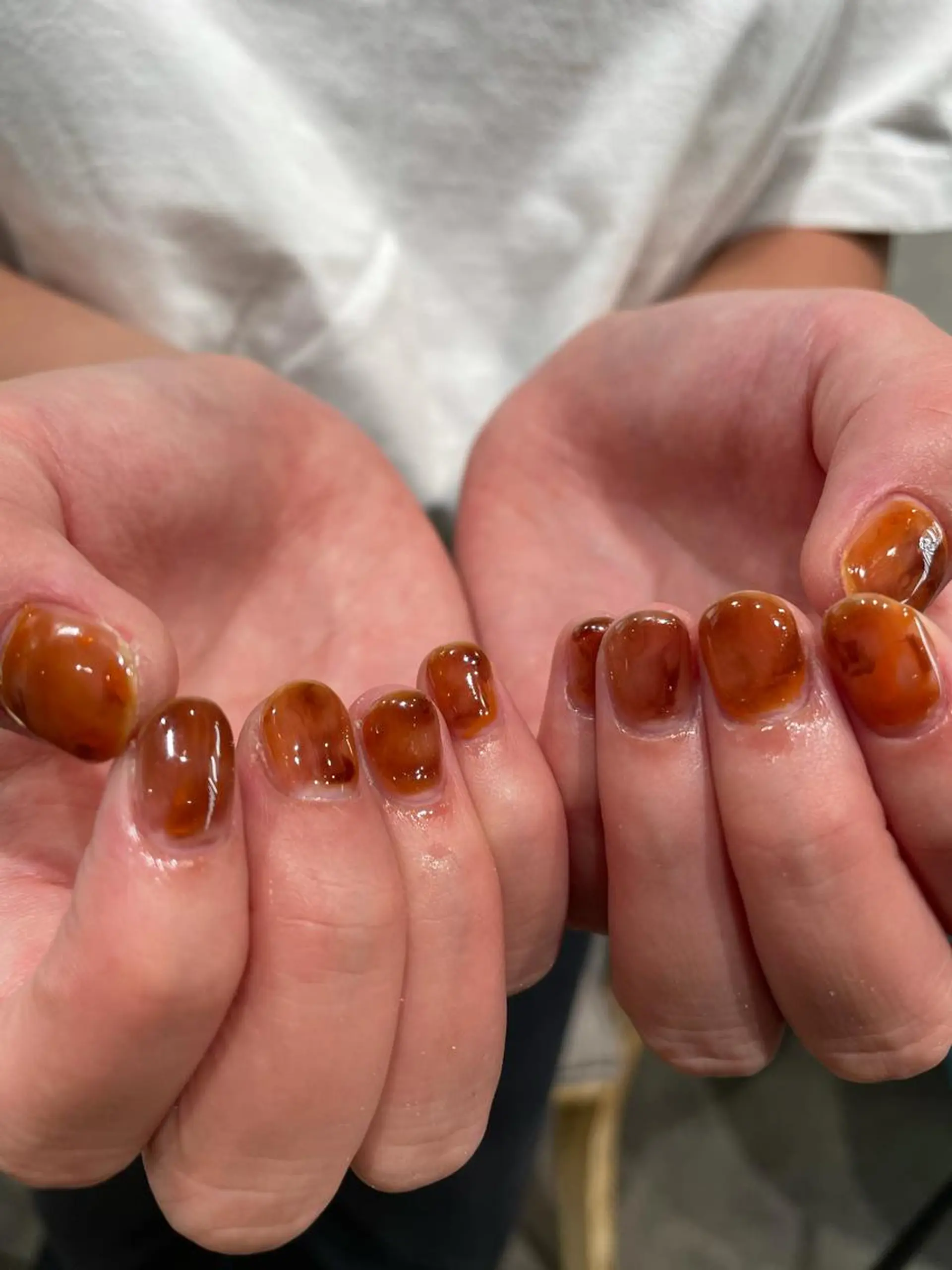 ネイル ボルドー ブラウン メンズネイル オレンジ ハンドネイル ナチュラル透明感🌱 小山美樹子のヘアスタイル