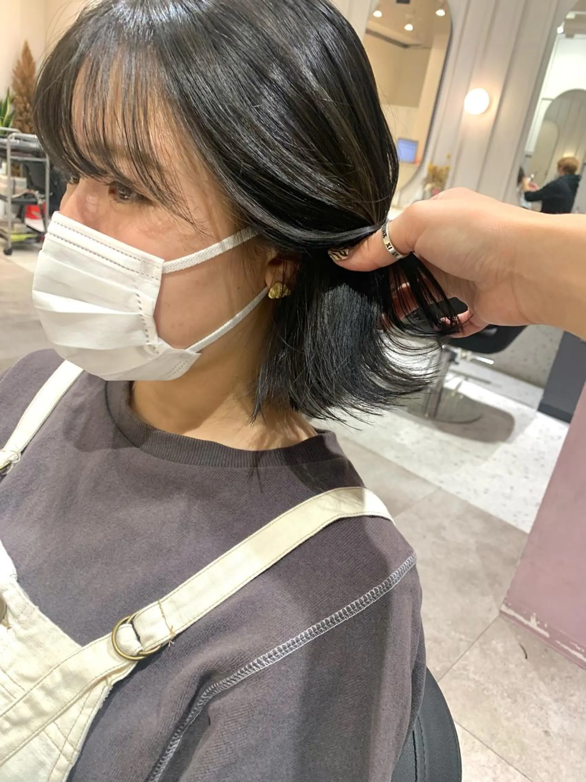 ショート カラー 🥀韓国ヘア🥀 宮津真菜のヘアスタイル