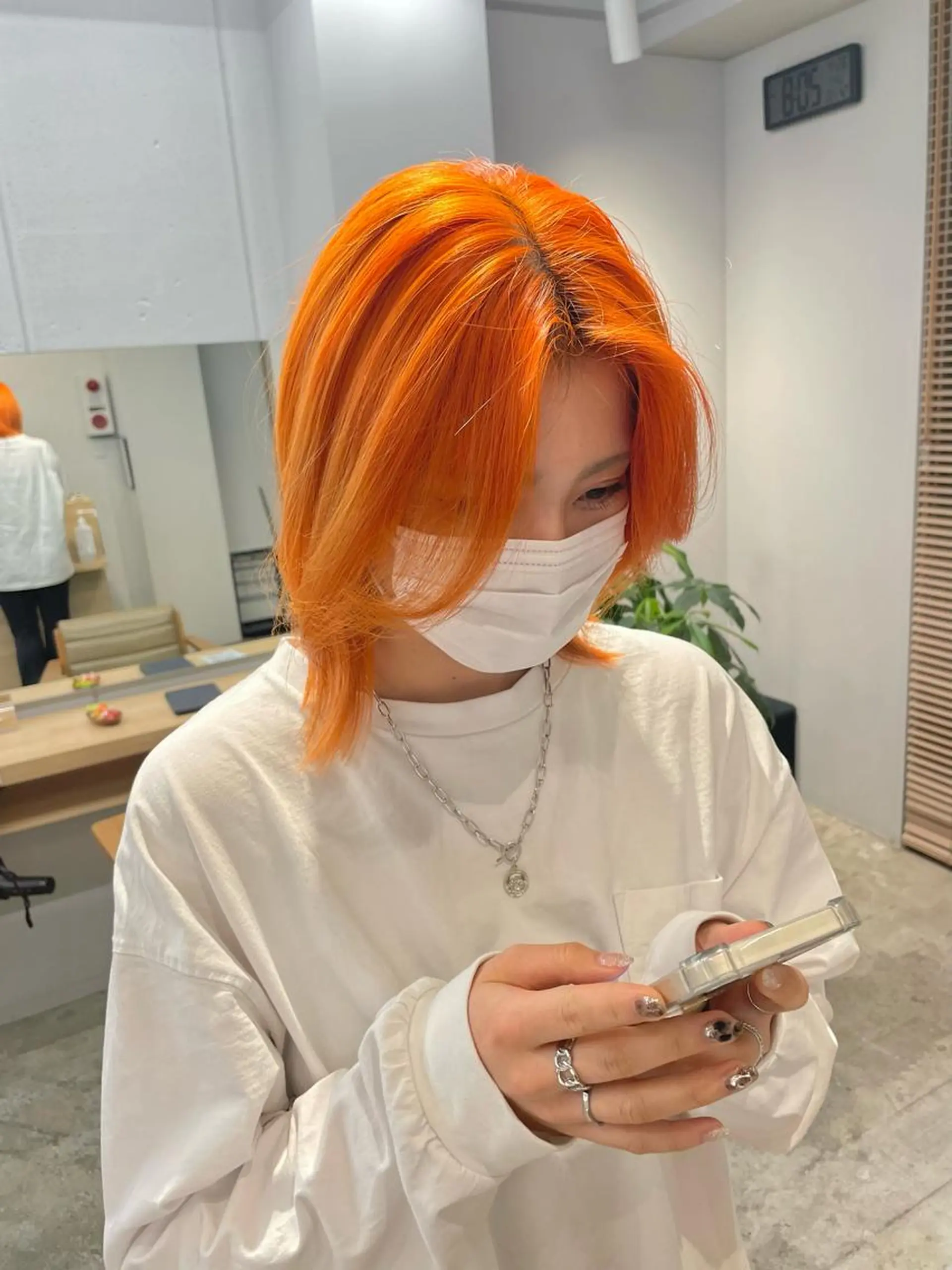 ミディアム ヘアカラー SAEKI【ior 】北千住店ブリーチのヘアスタイル