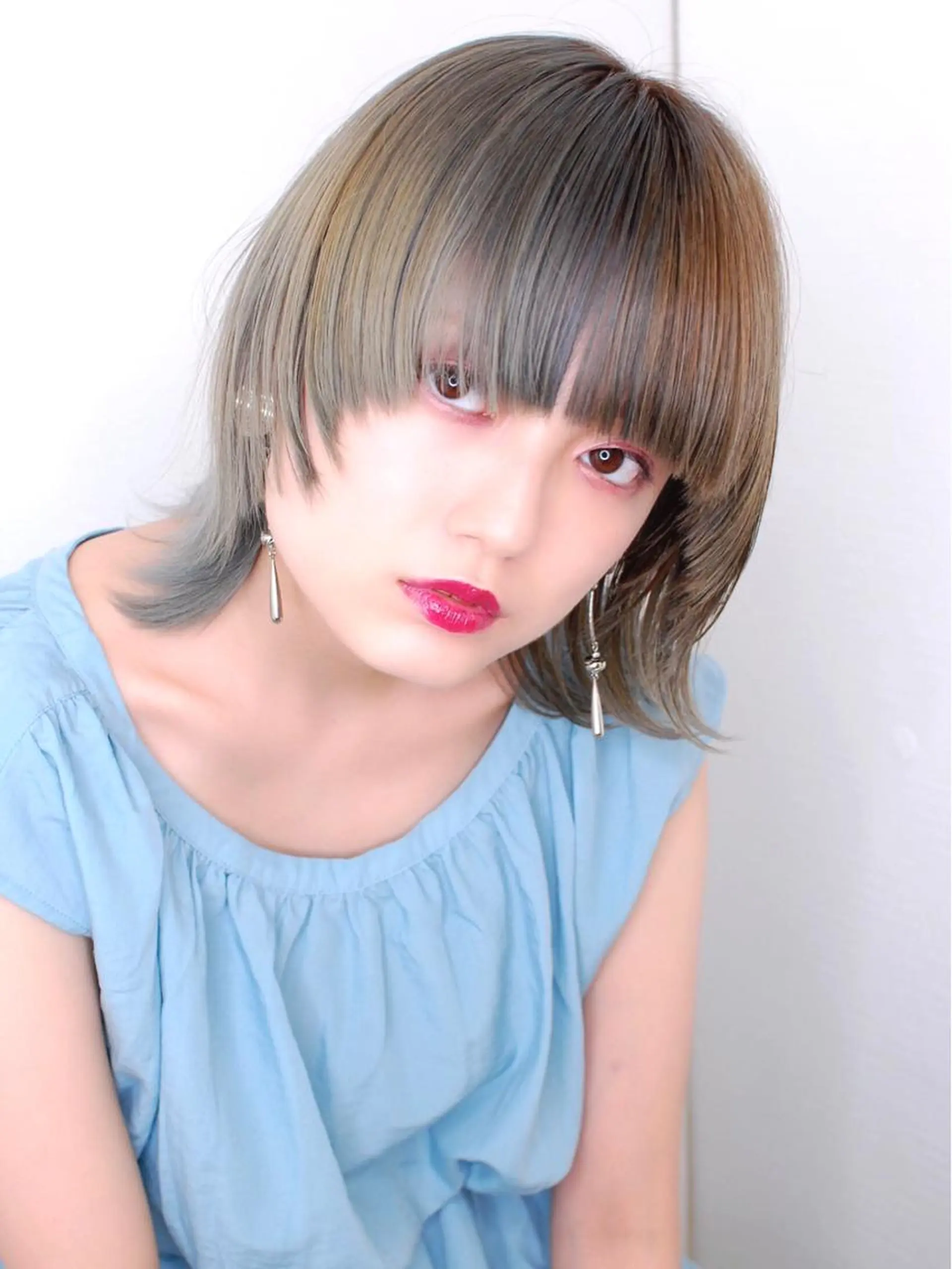 ショート カラー ウルフカット ブリーチ/髪質改善 NYNY大久保のヘアスタイル