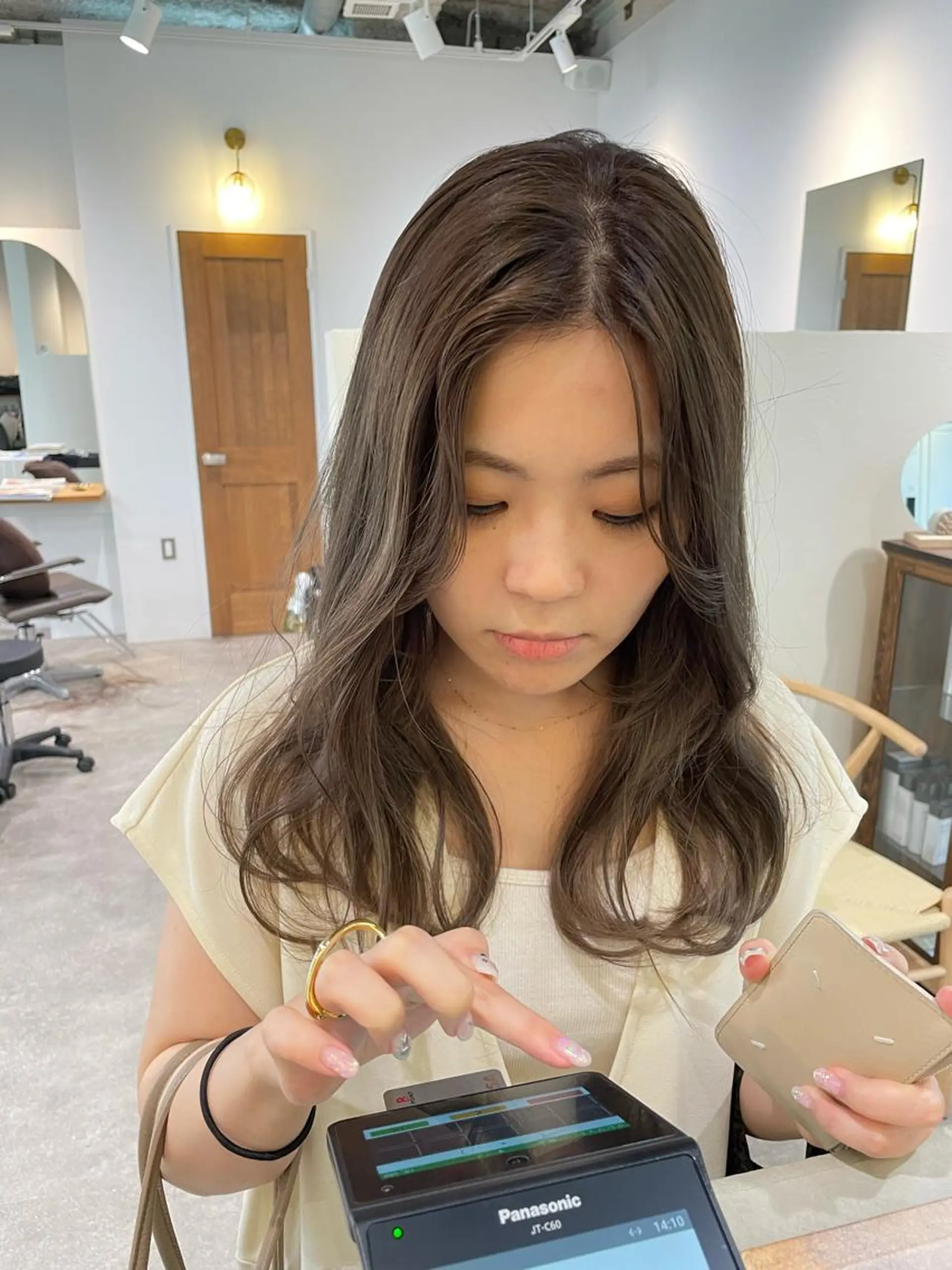 セミロング カラー ♡kyoka /  uyu♡のヘアスタイル