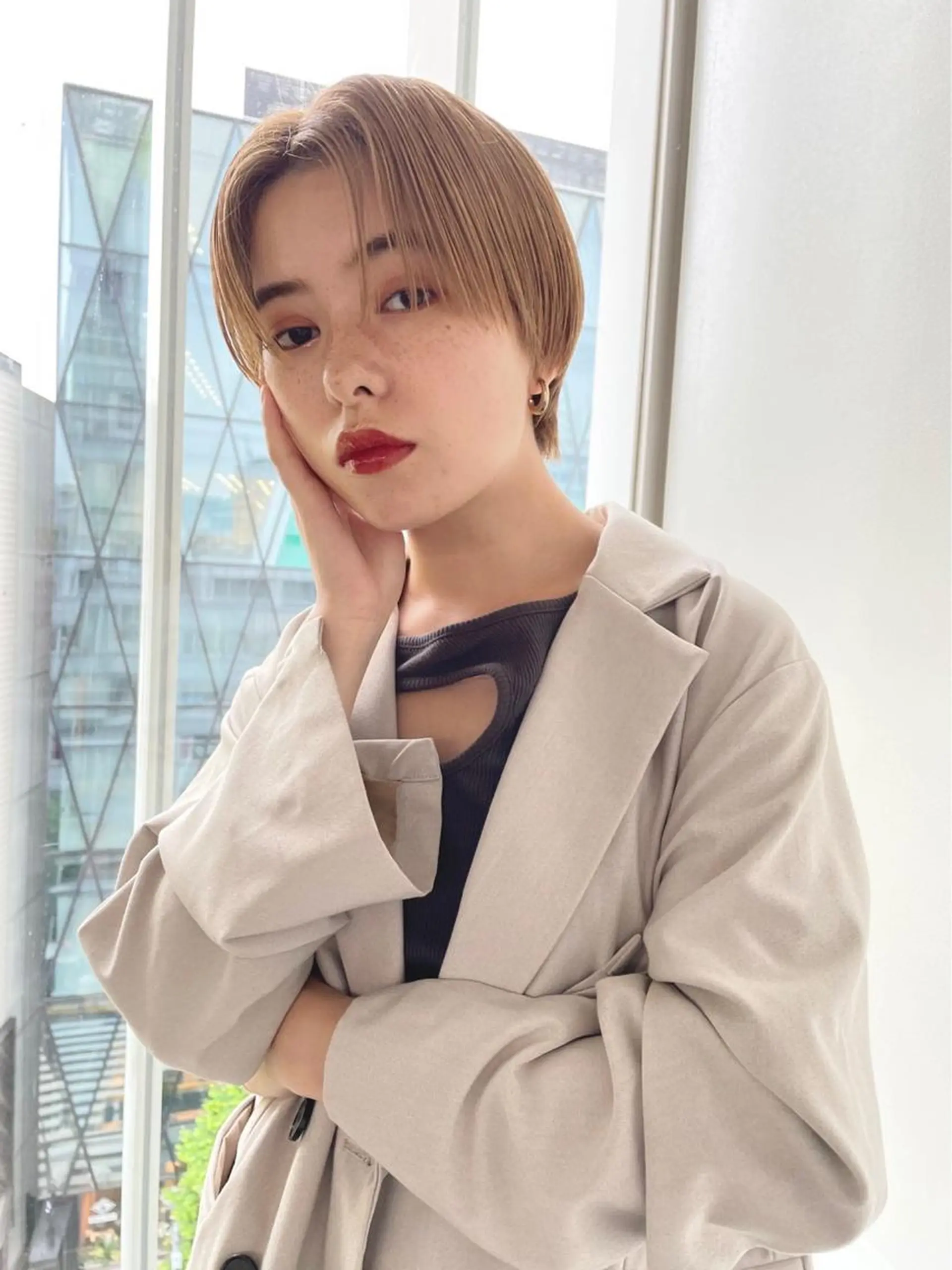 ショート カラー ベージュカラー ミルクティーベージュ ショートヘア カット ヘアカラー トリートメント 🌈game🌈 下北沢店のヘアスタイル