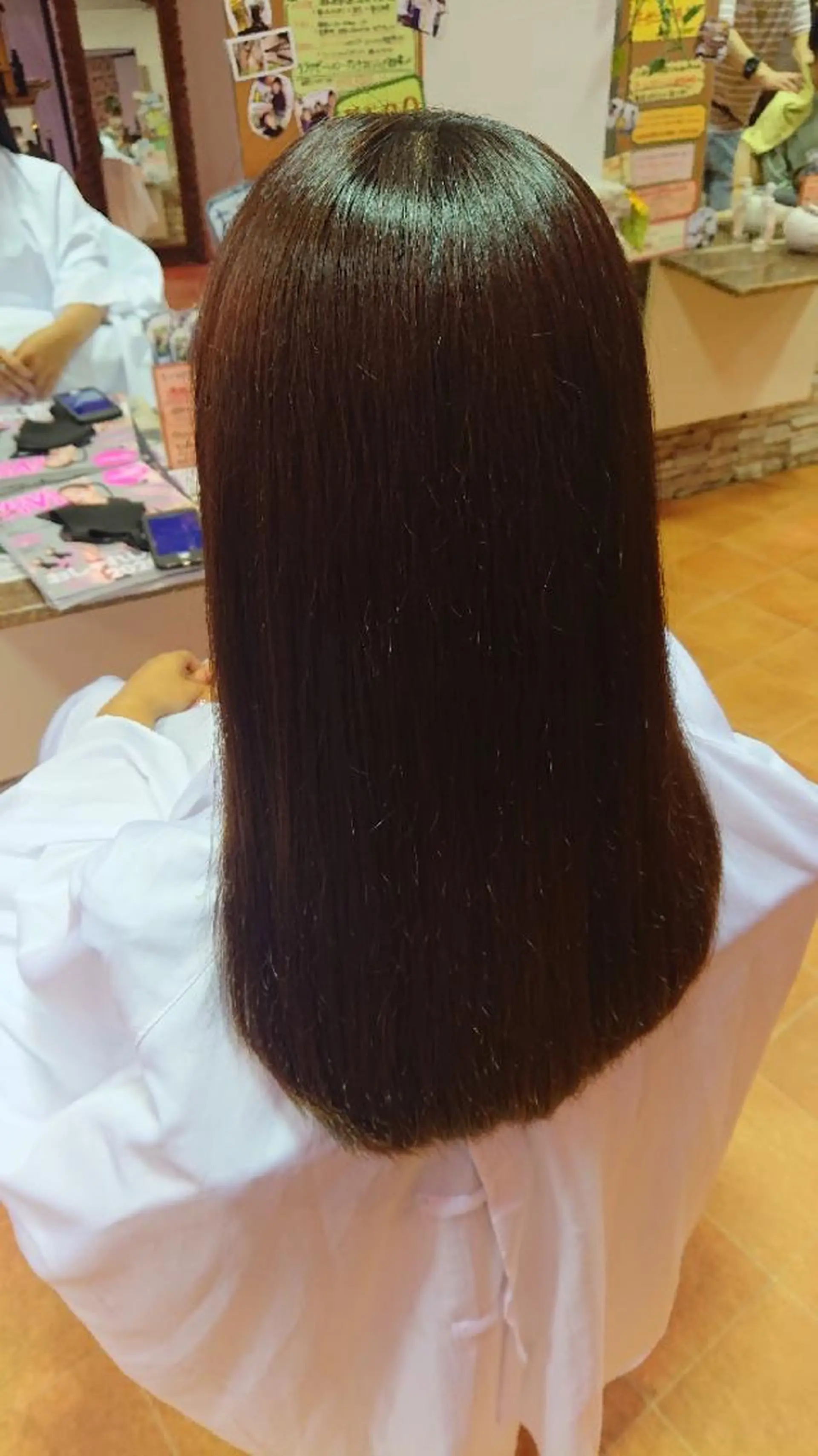 セミロング カラー 山口 彩海のヘアスタイル