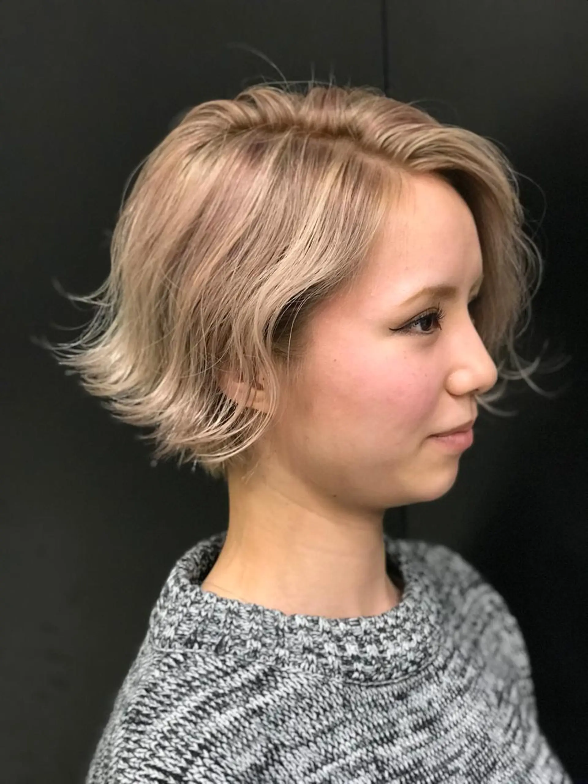 ショート カラー ベージュカラー ブリーチ ピンクカラー ピンクパープル パープルカラー 溝口 和弘のヘアスタイル