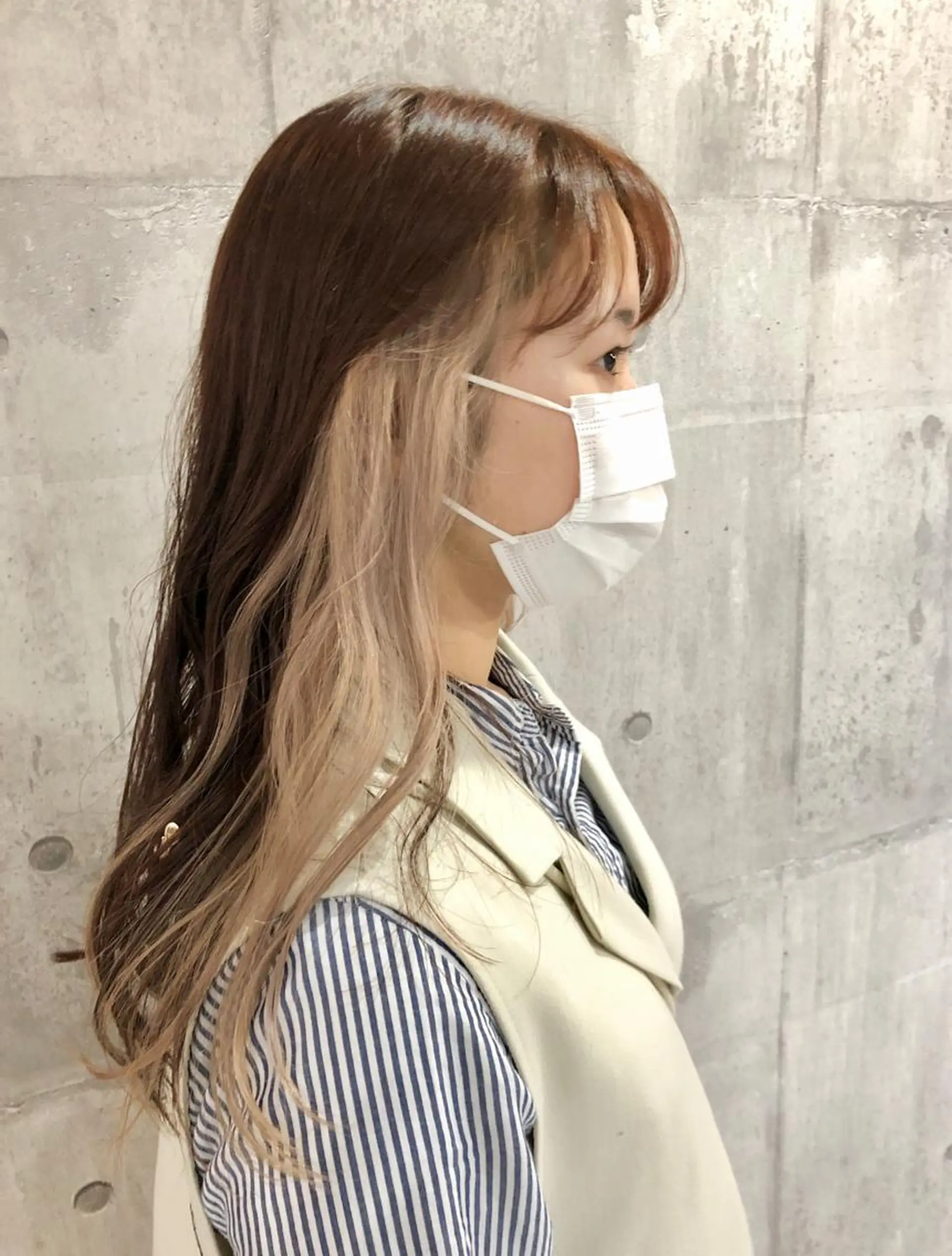 ロング カラー ベージュカラー インナーカラー ホワイトベージュ 興津/韓国レイヤー ダブルカラー美髪縮毛のヘアスタイル