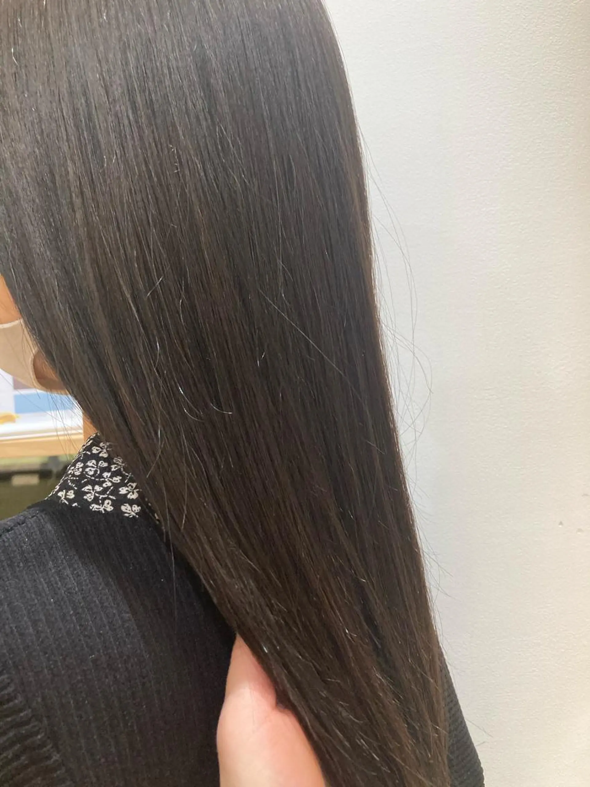 ロング ヘアカラー トリートメント 三浦 優花のヘアスタイル