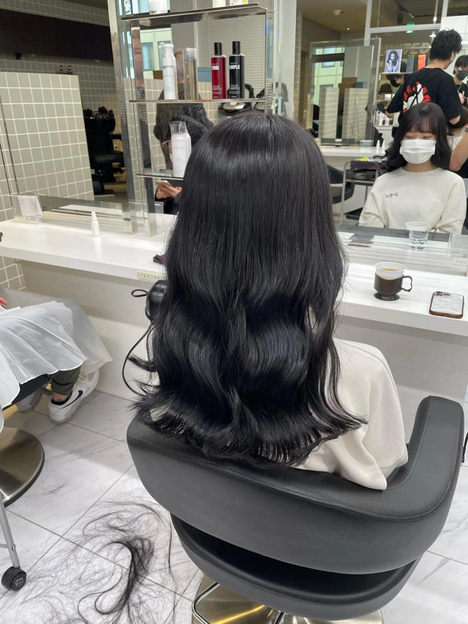 ミディアム カラー パーマ ヘアアレンジ メンズ キッズ ネイル マツエク・マツパ アイブロウ 🦋韓国レイヤー｜ 透明感グレージュ🦋のヘアスタイル